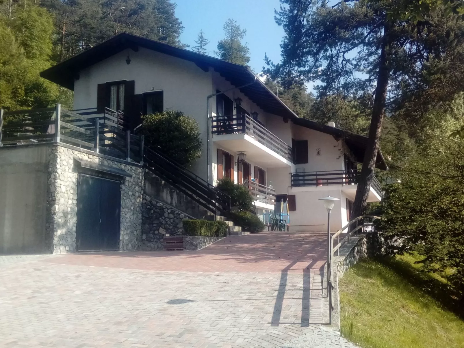 Wohnung im ersten Stock mit schönem Seeblick-Buiten