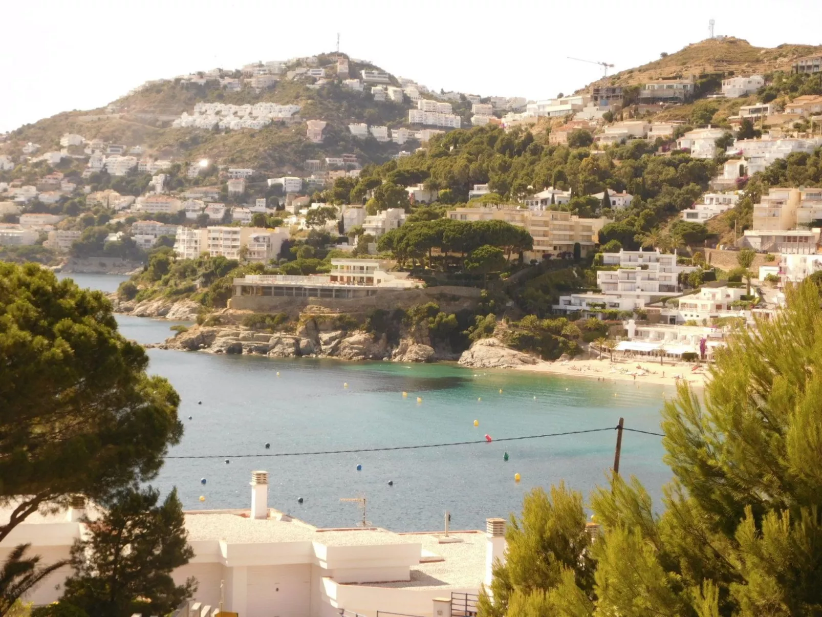 Renoviertes Ferienhaus in Roses mit Terrasse-Image-tags.info