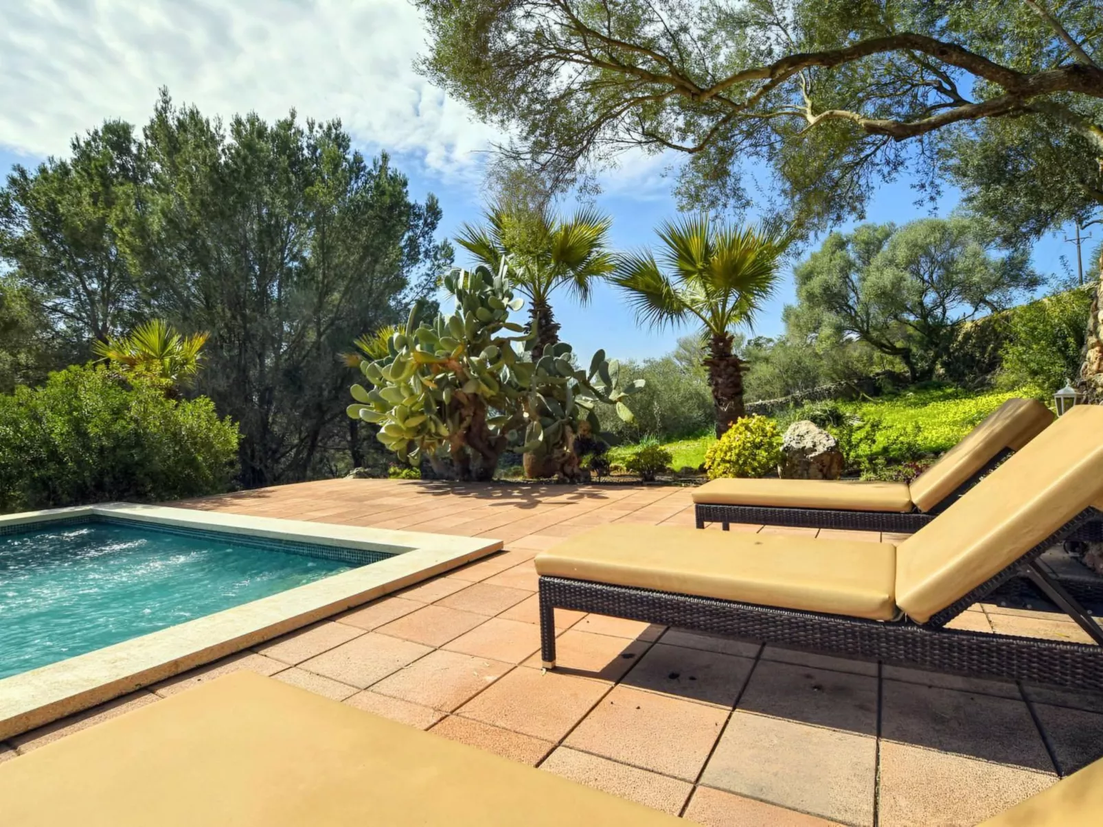 Finca in idyllischer Umgebung Pool & Klima 8 Pers-Image-tags.info