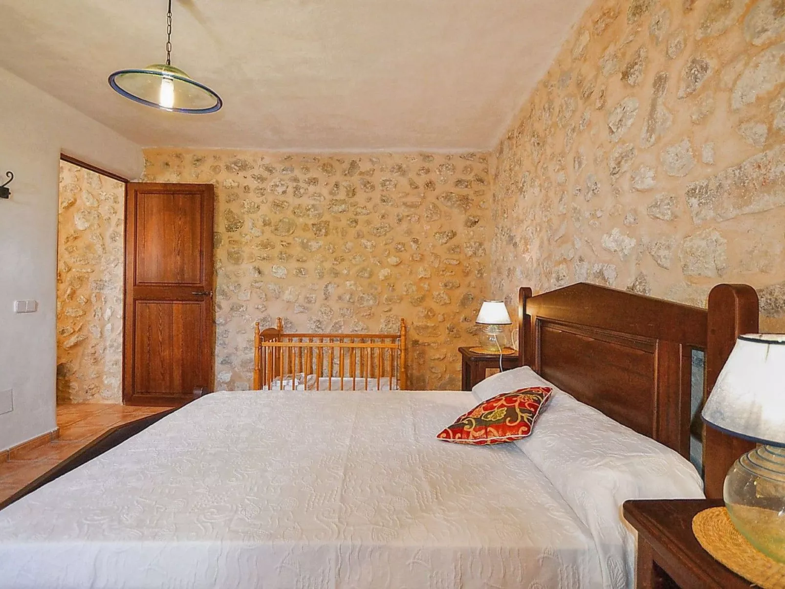 Wunderschönes Ferienhaus in Vilafranca De Bonany mit Privatem Pool-Binnen