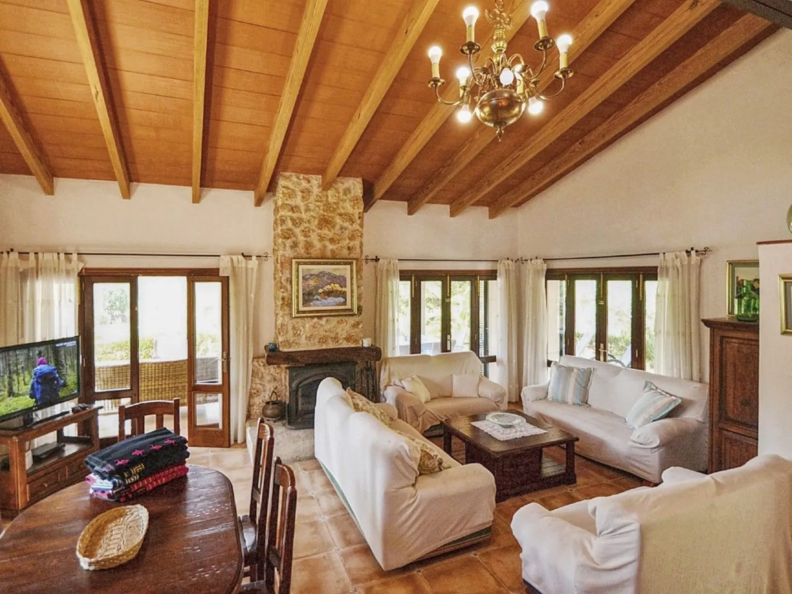 Villa mit Garten, Grill und Terrasse-Binnen