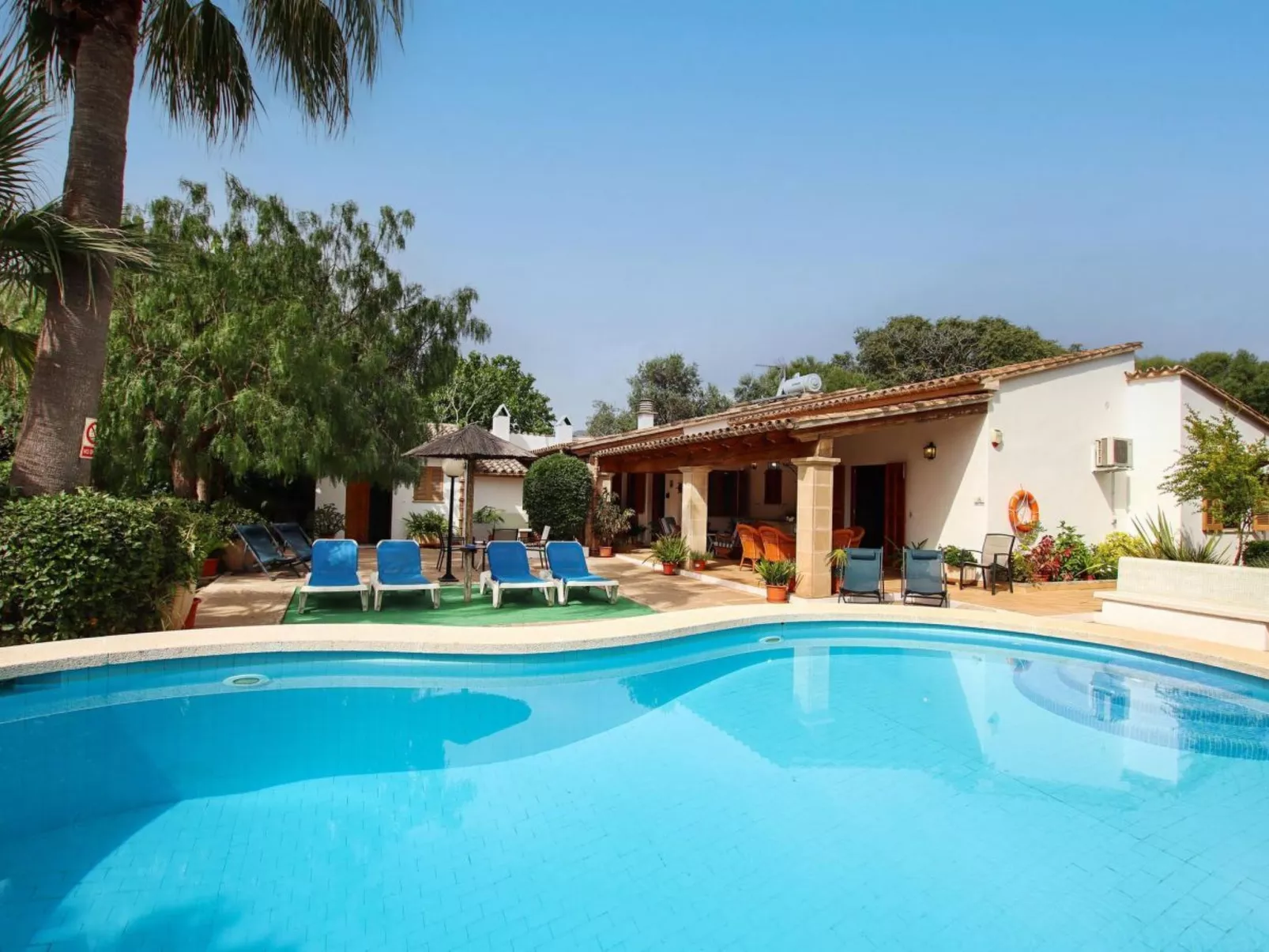 Schöne Villa in Pollensa mit beheiztem Pool