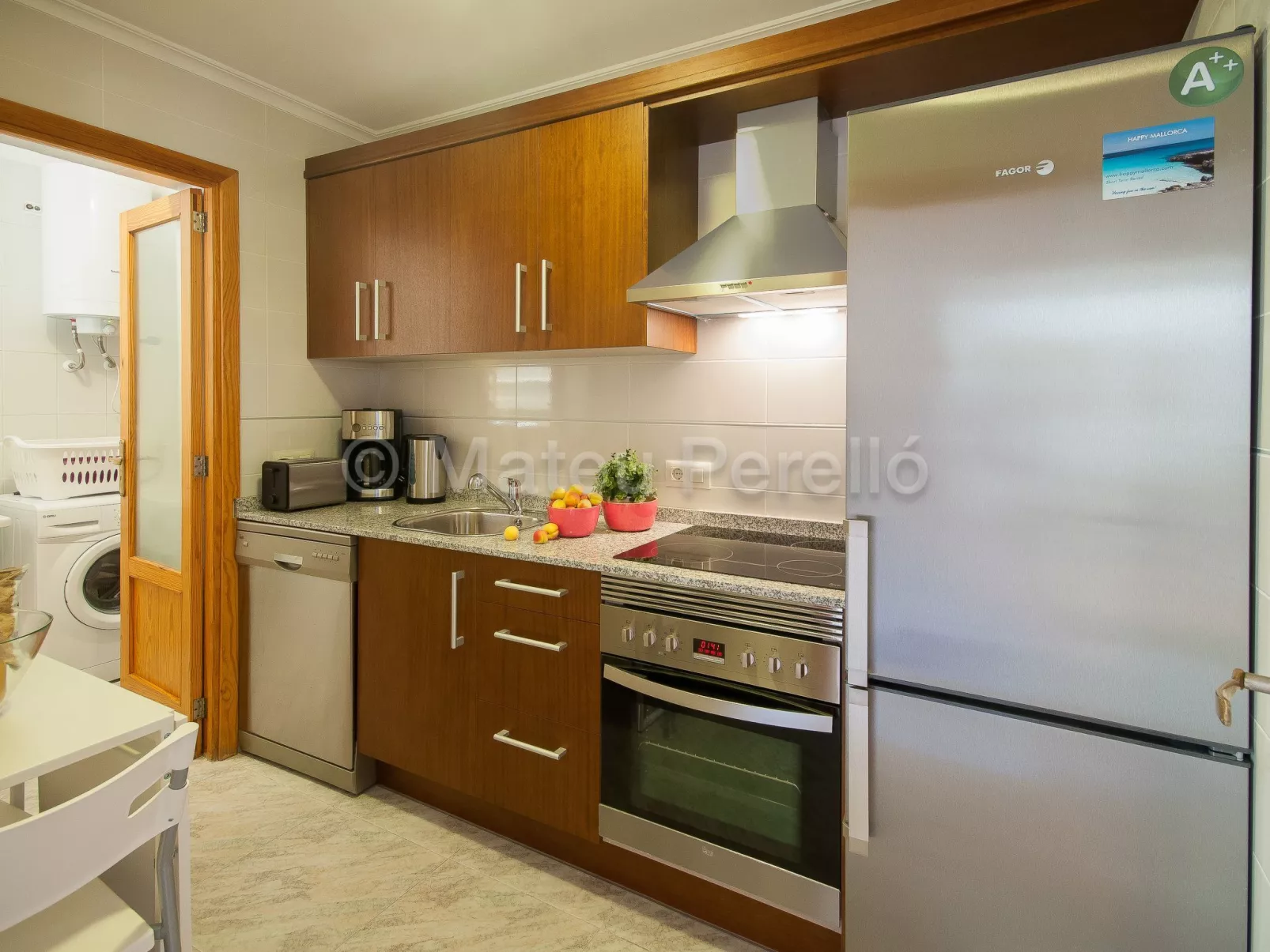 OB5-Wohnung mit 2 Doppelzimmern und Balkon-Binnen