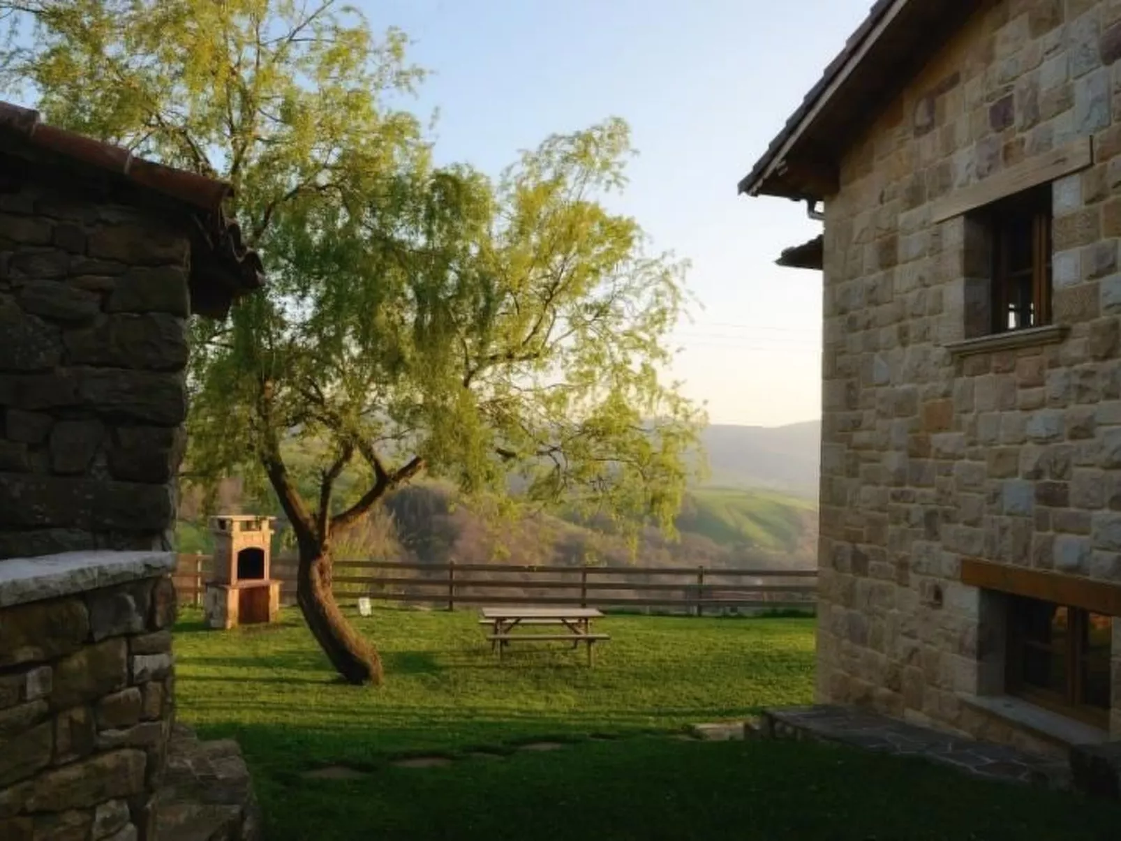 Fachwerkhaus mit Garten-Image-tags.info