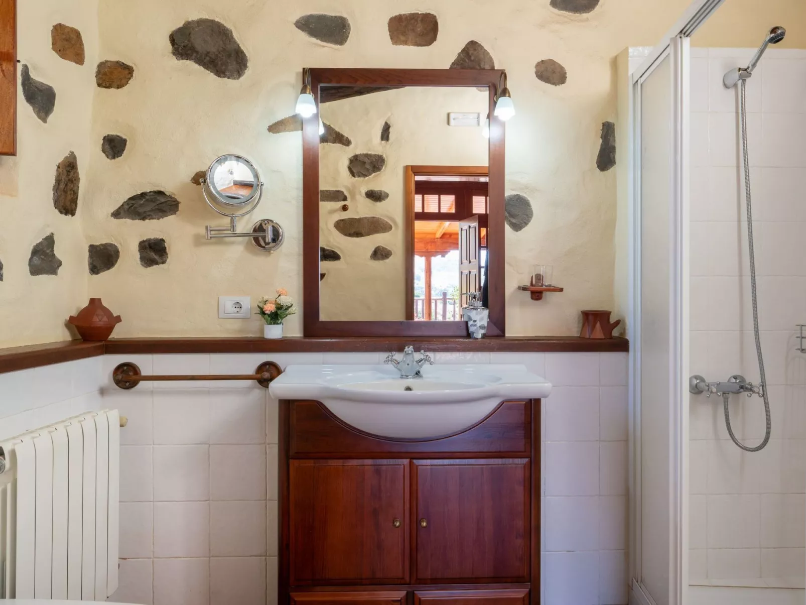 Kanarische Finca mit Pool und herrlicher Aussicht-Binnen