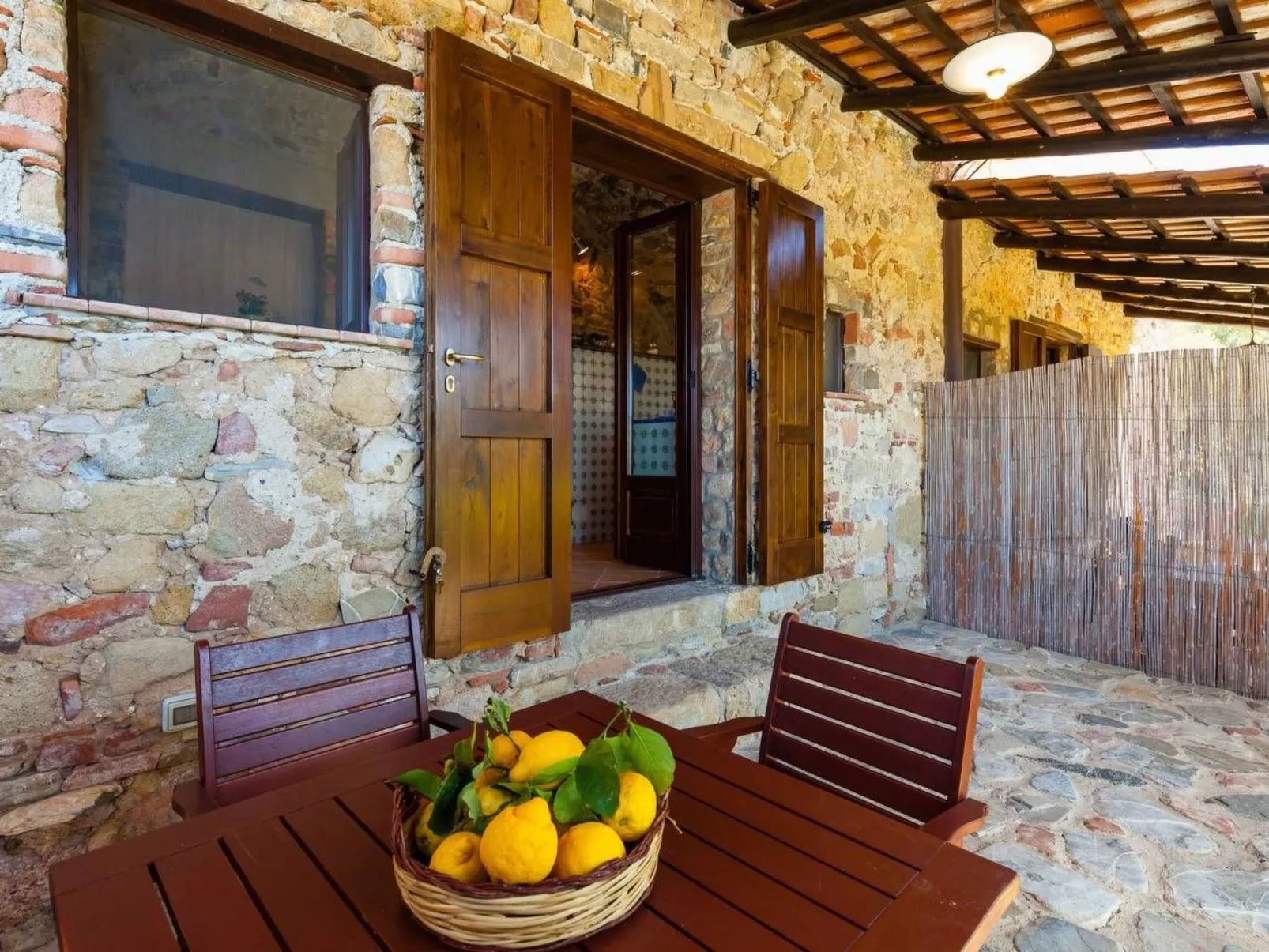 Il Pozzo - Zwei-Zimmer-Wohnung - 1 Schlafzimmer - 1 Badezimmer - Wohnküche - in-Buiten