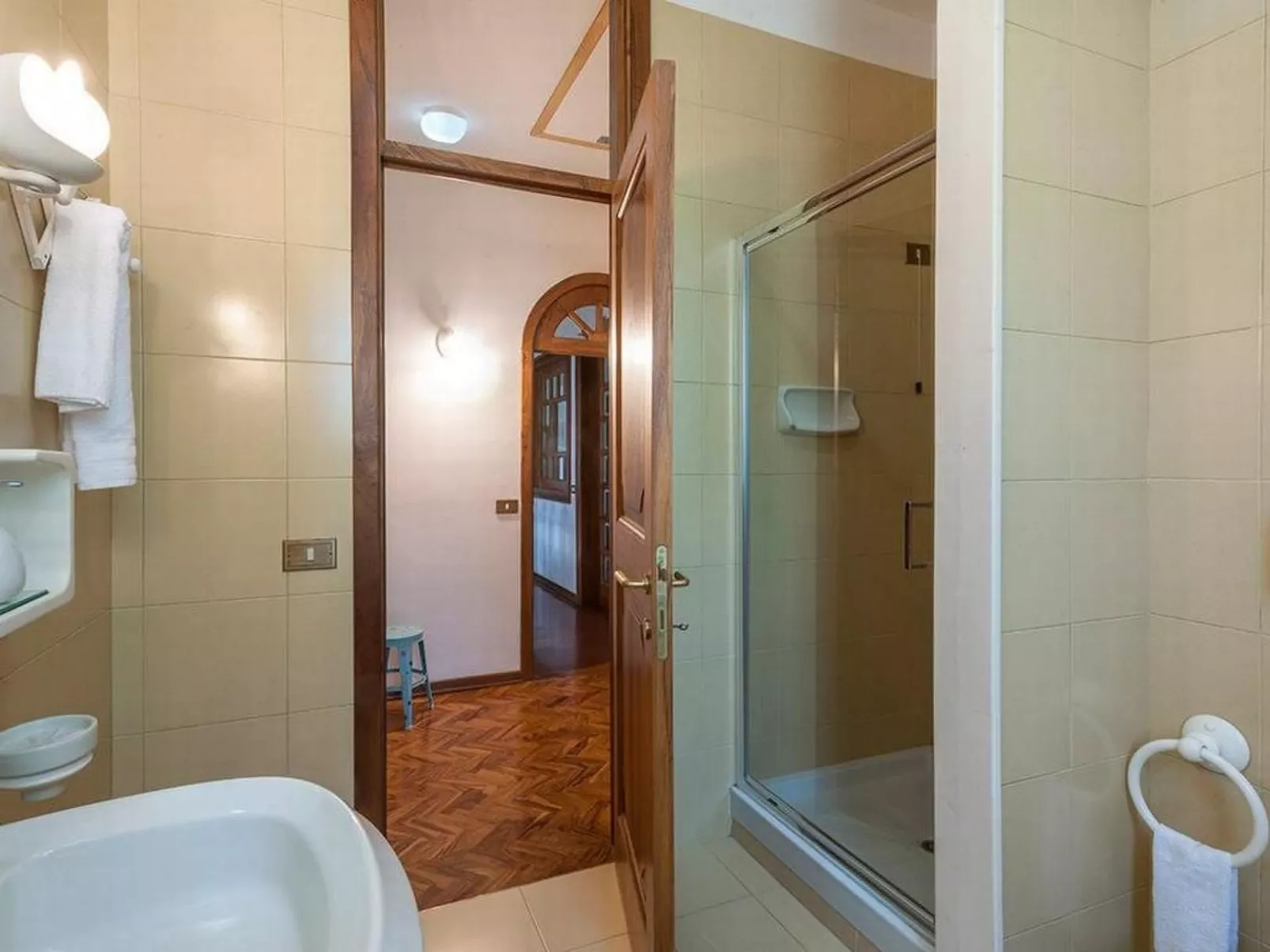 Villa Paola, Marken Urlaub, privater Pool-Image-tags.info