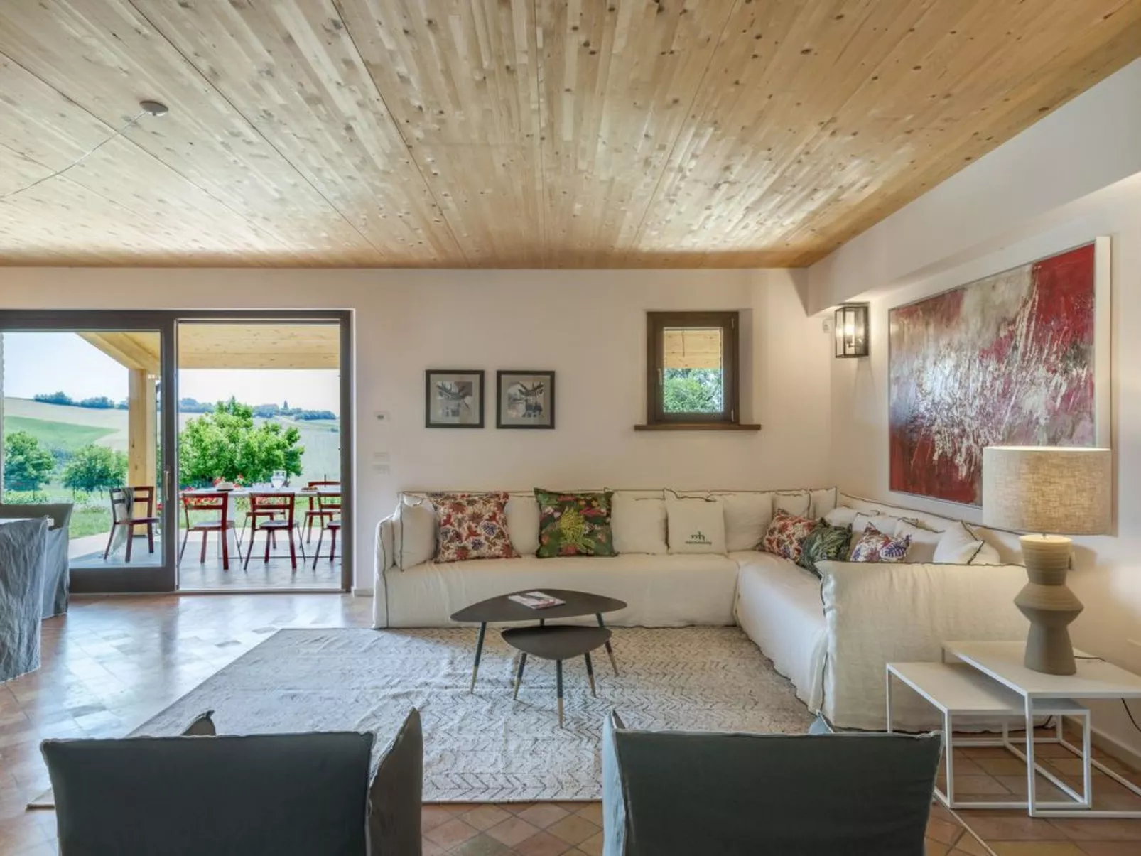 Villa i Gelsi Marche Urlaub, privater Pool-Binnen