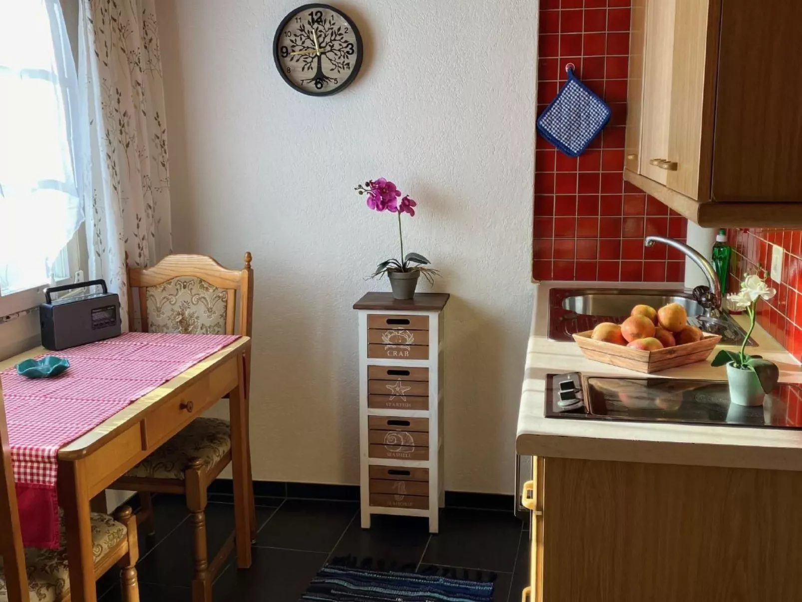 Gemütliches SINGLE-Studio-Binnen