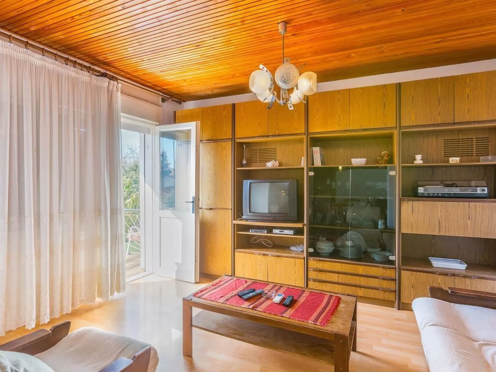 Wohnung "Miranda Veliki" mit Balkon-Binnen