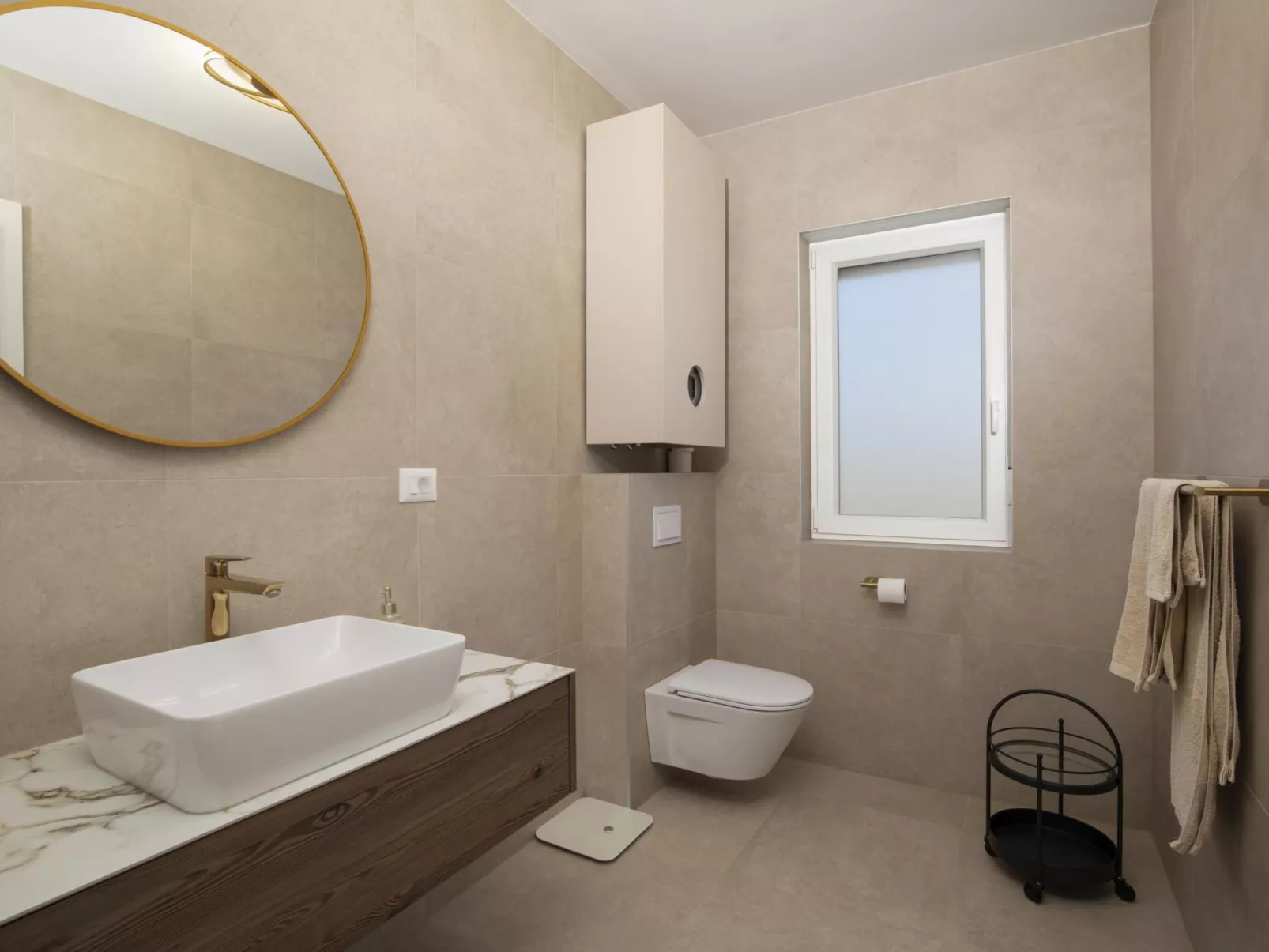 Villa Oasis mit beheiztem Pool, 700 m vom Meer entfernt-Binnen