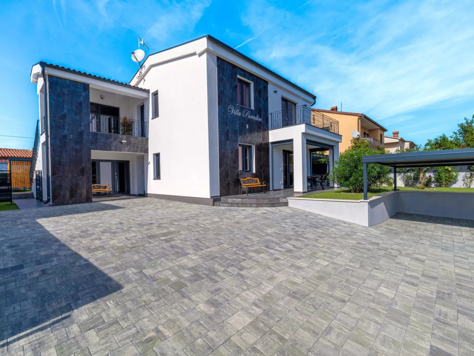 4 SZ mit Bad en suite Pool und Sommerküche-Buiten