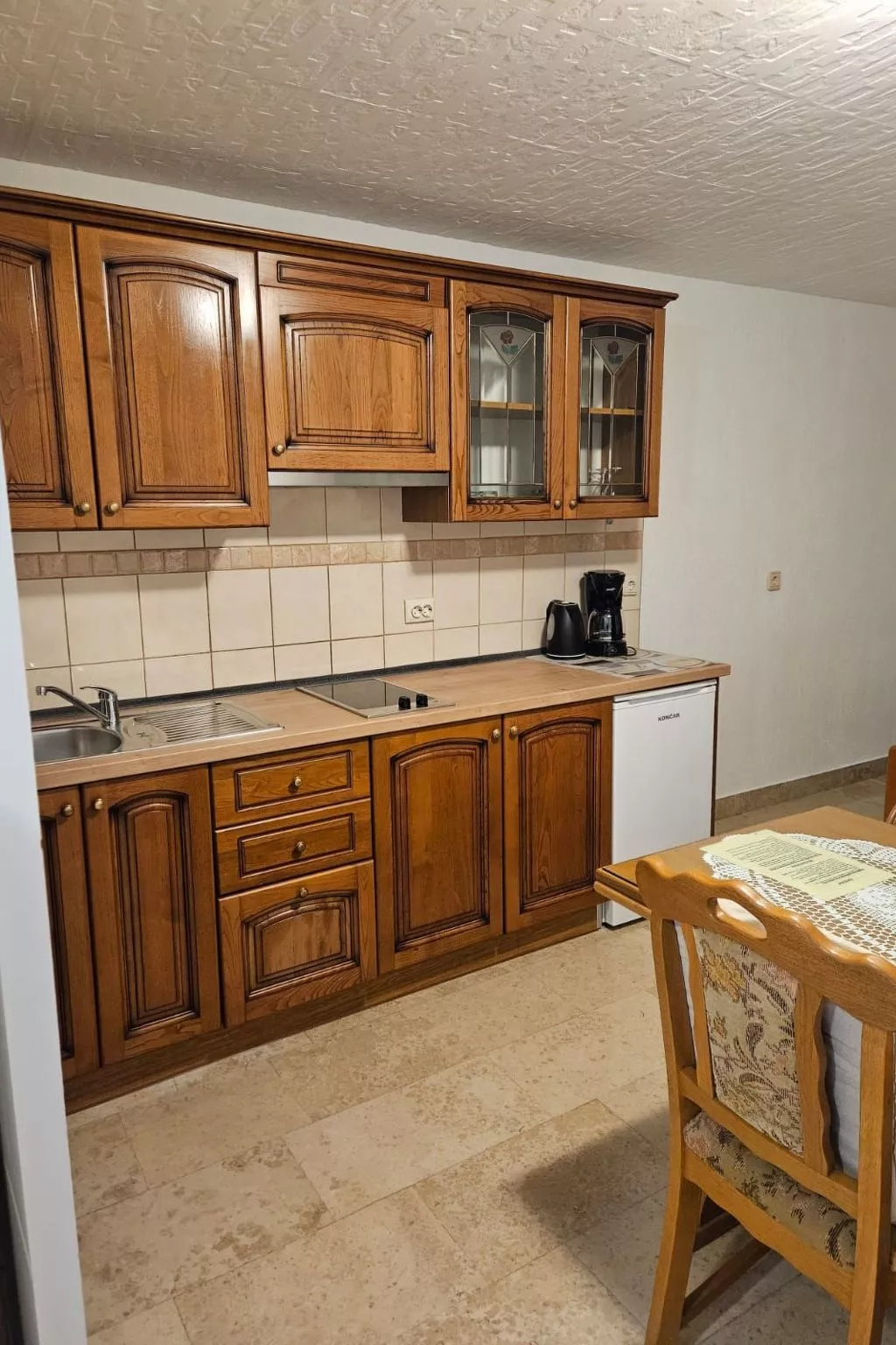 "Second" mit Terrasse-Binnen