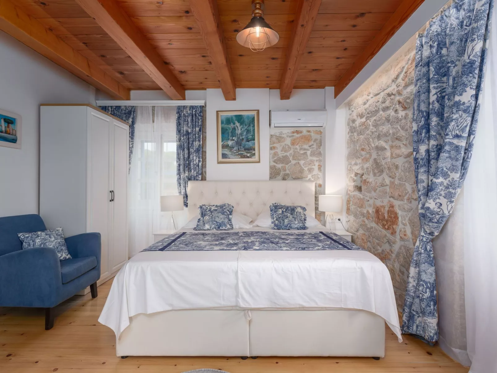 "VillaTonka auf der Insel Krk, Malinska"-Image-tags.info