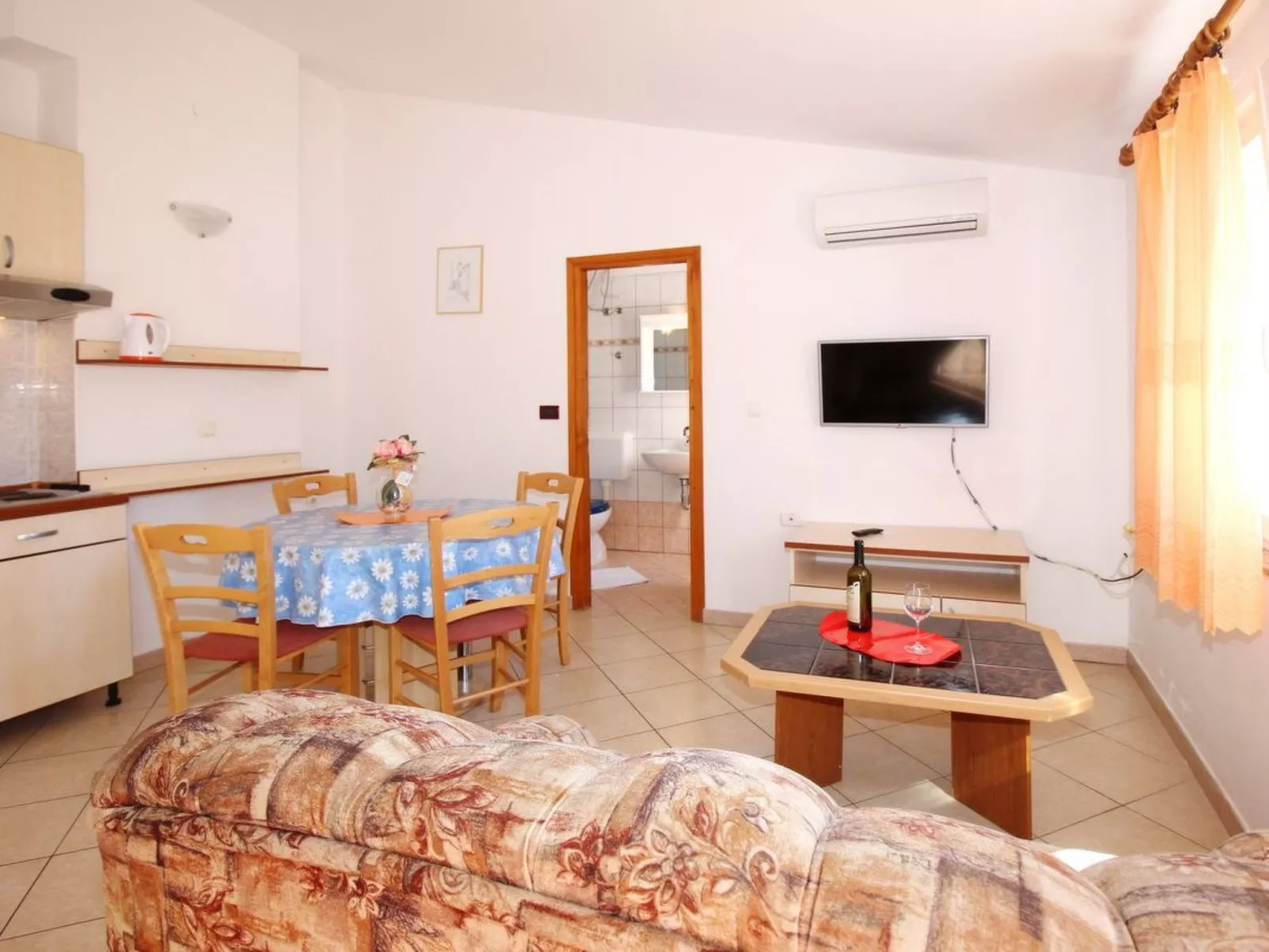 In Baška mit Eigenem Balkon-Binnen