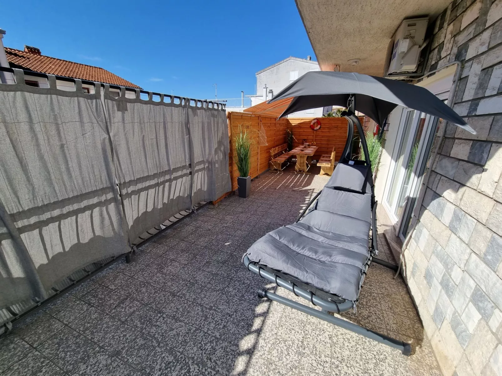 Wohnung mit Terrasse und Grill in Strandnähe-Binnen