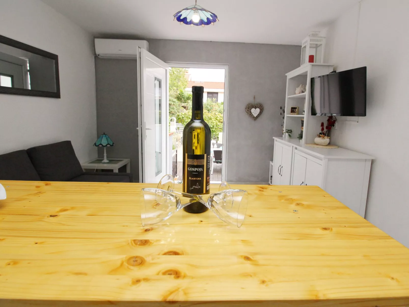 Fantov-Image-tags.info