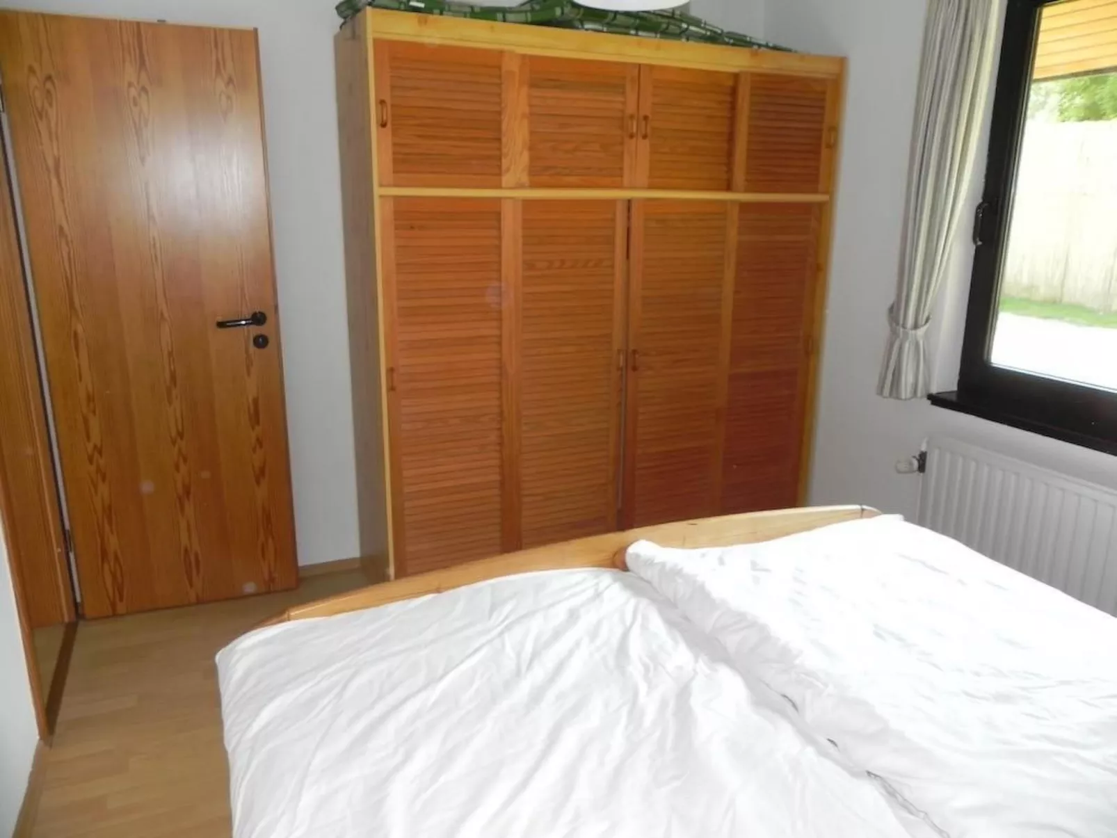 E15 Freistehendes Haus am Eckwarderhörner Deich-Binnen