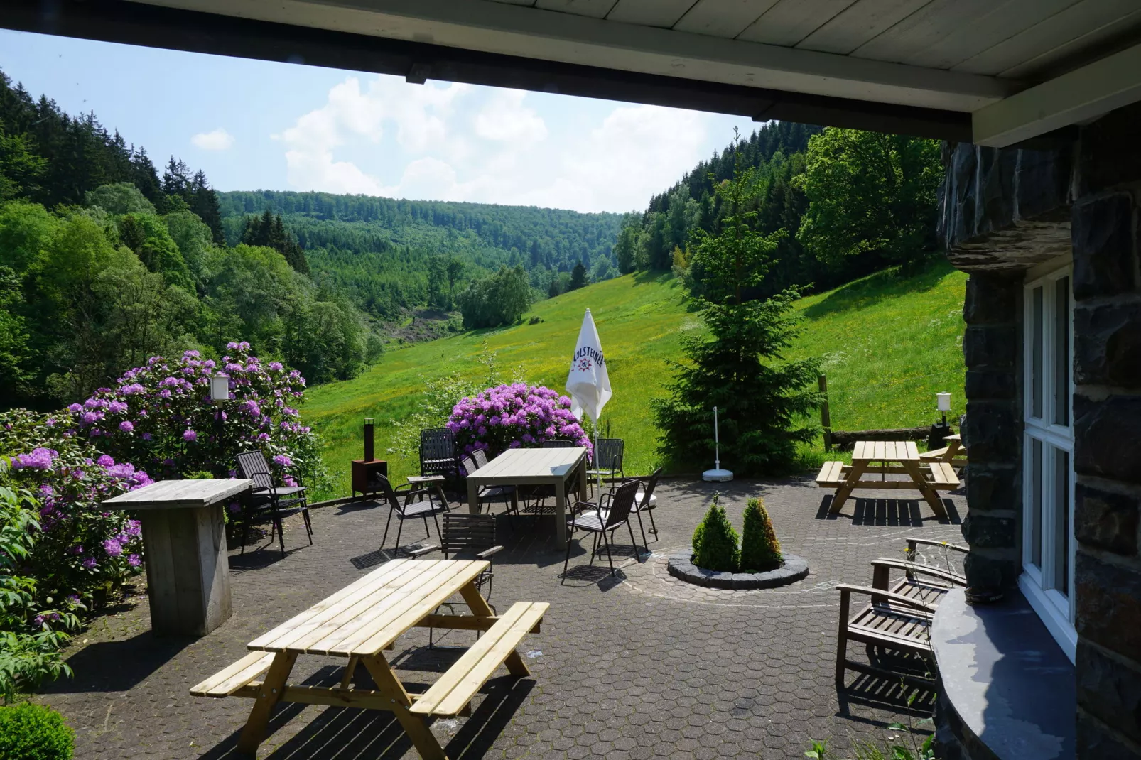 Landhaus  Lodge Winterberg-Terrasbalkon