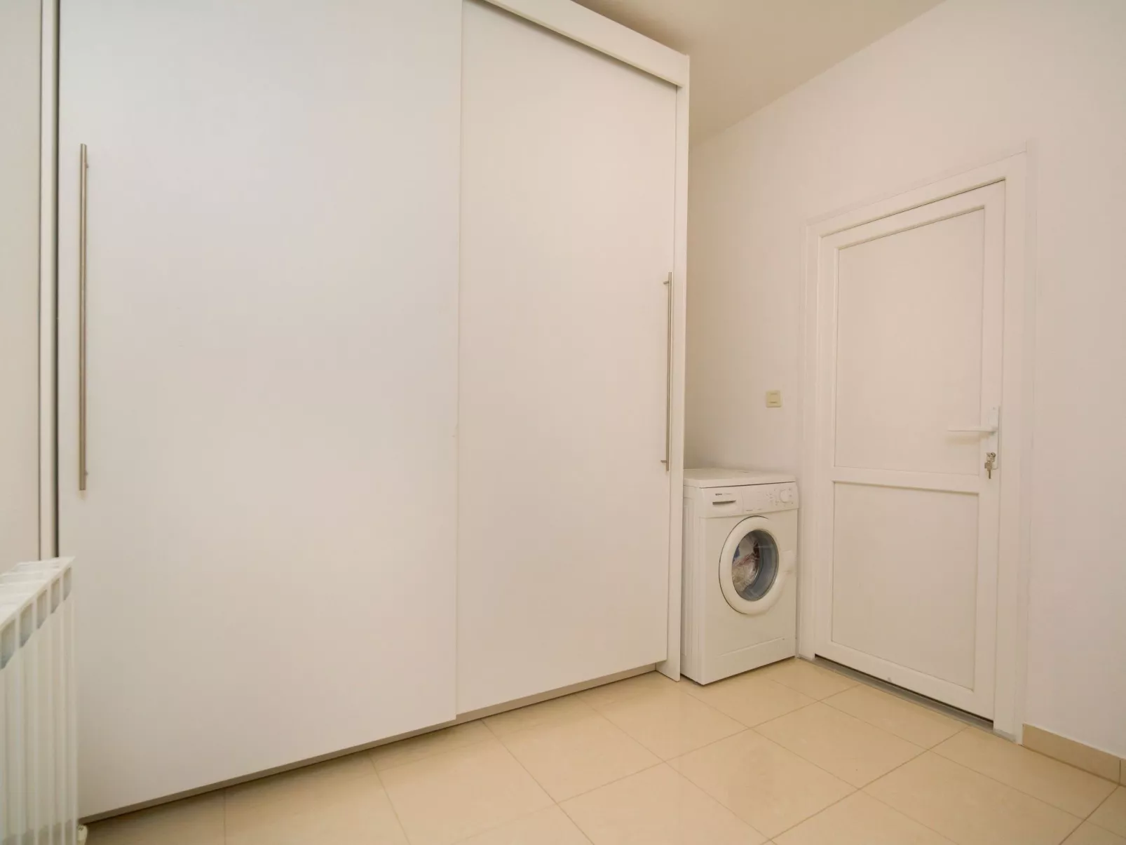 Ferienvilla mit Garten, Grill und Terrasse-Binnen