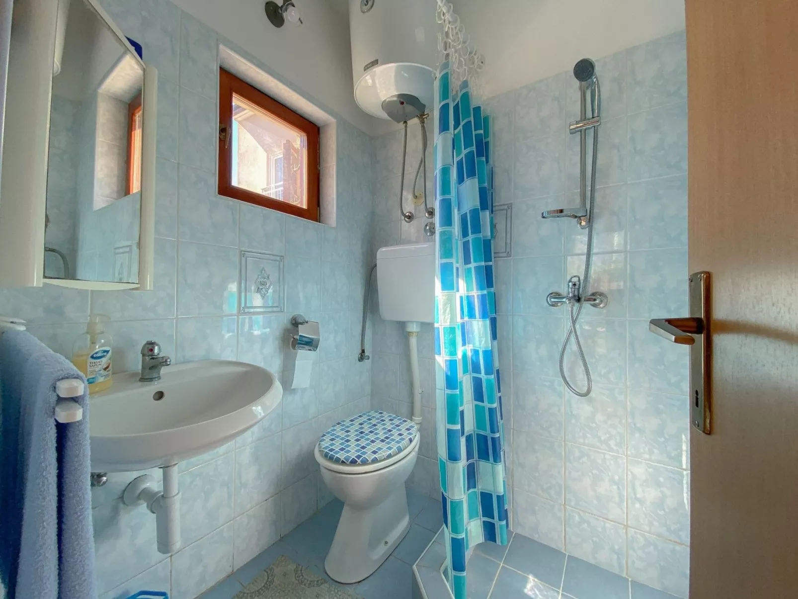 Für 2 Personen ca. 20 m&sup2; in Novigrad, Adriaküste Kroatien (Westküste von I-Binnen