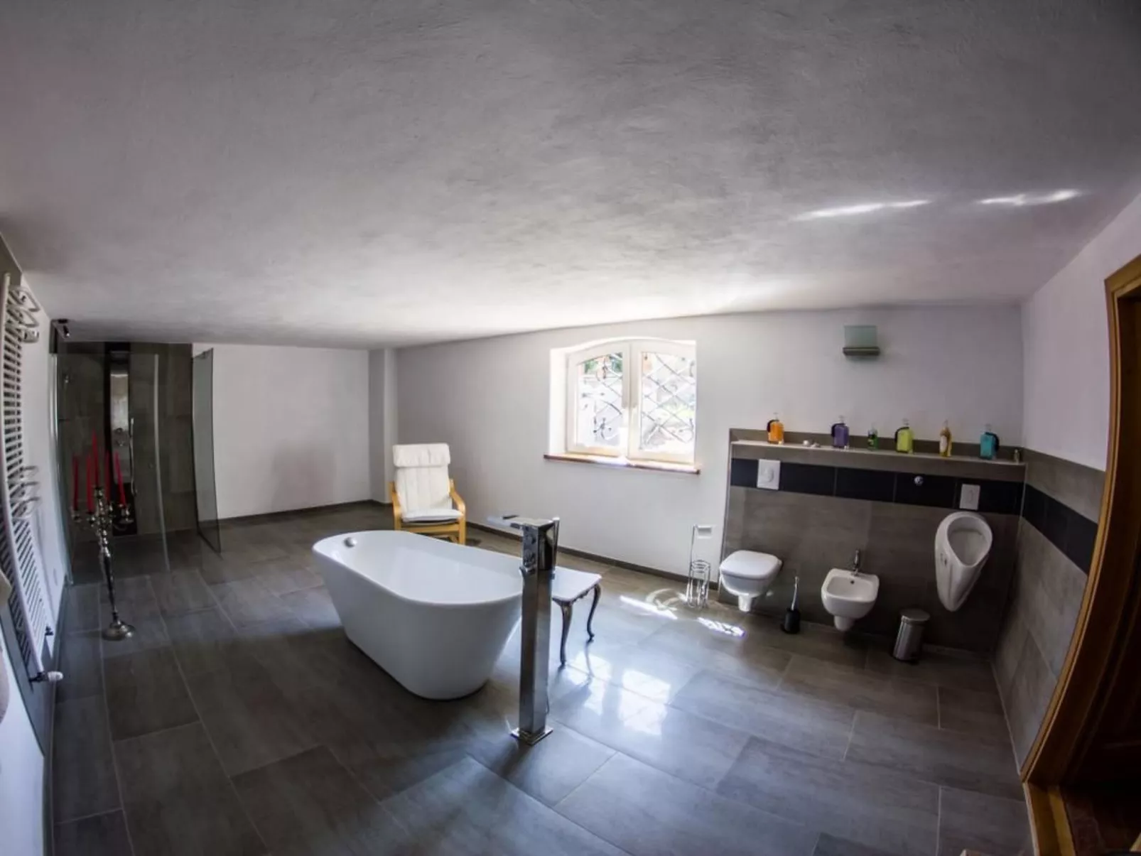 In Szopa mit Garten und Terrasse-Binnen