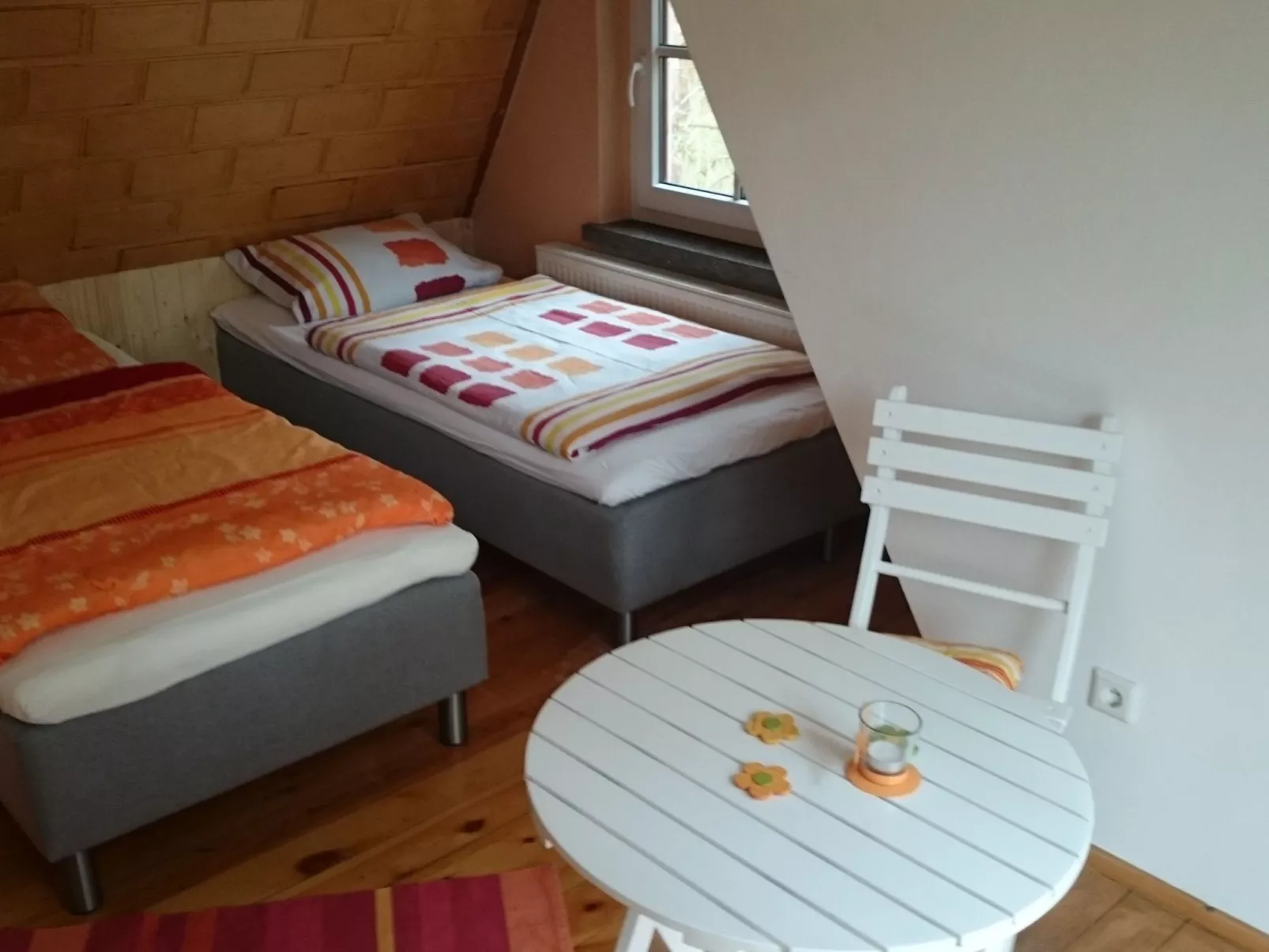 In ruhiger Lage am Waldrand mit Terrasse und großem Grundstück-Binnen