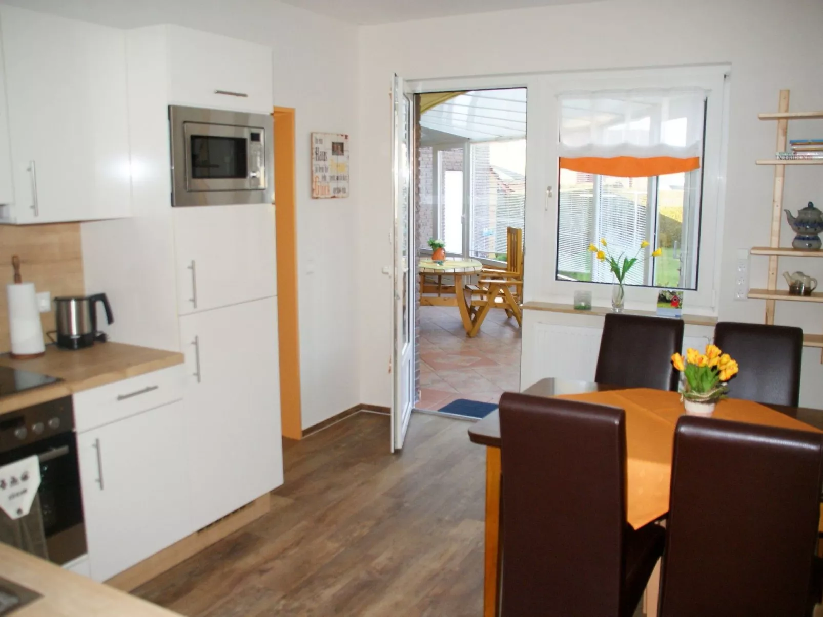 Ferienvilla mit Garten, Grill und Terrasse-Binnen