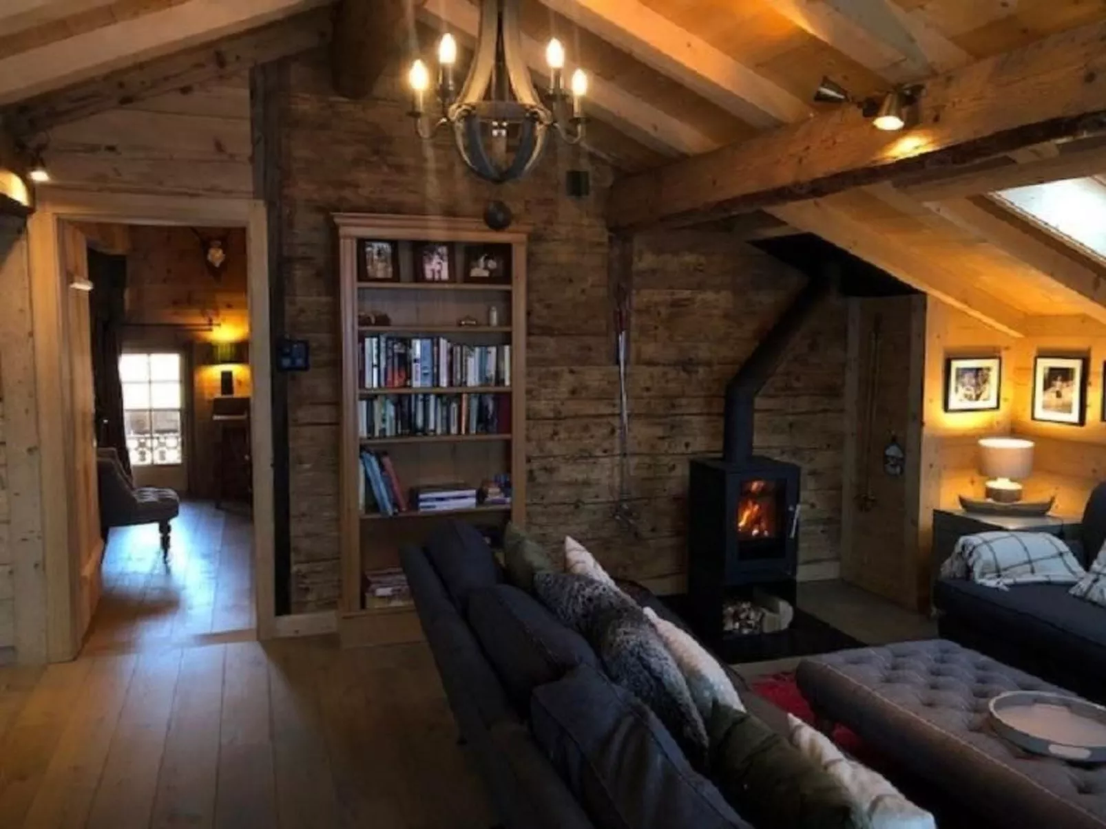 Authentisches Schweizer Alpenchalet aus dem 18. Jh.-Image-tags.info