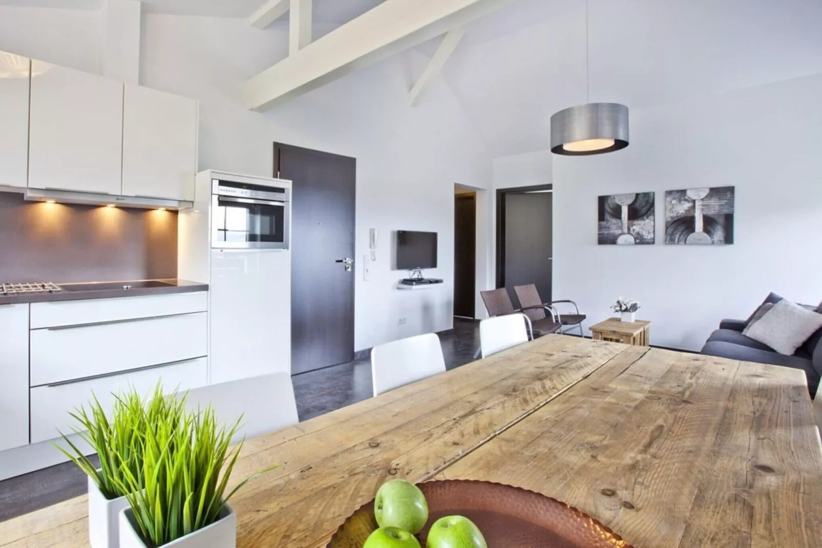 Kristall Apartment D-Keuken