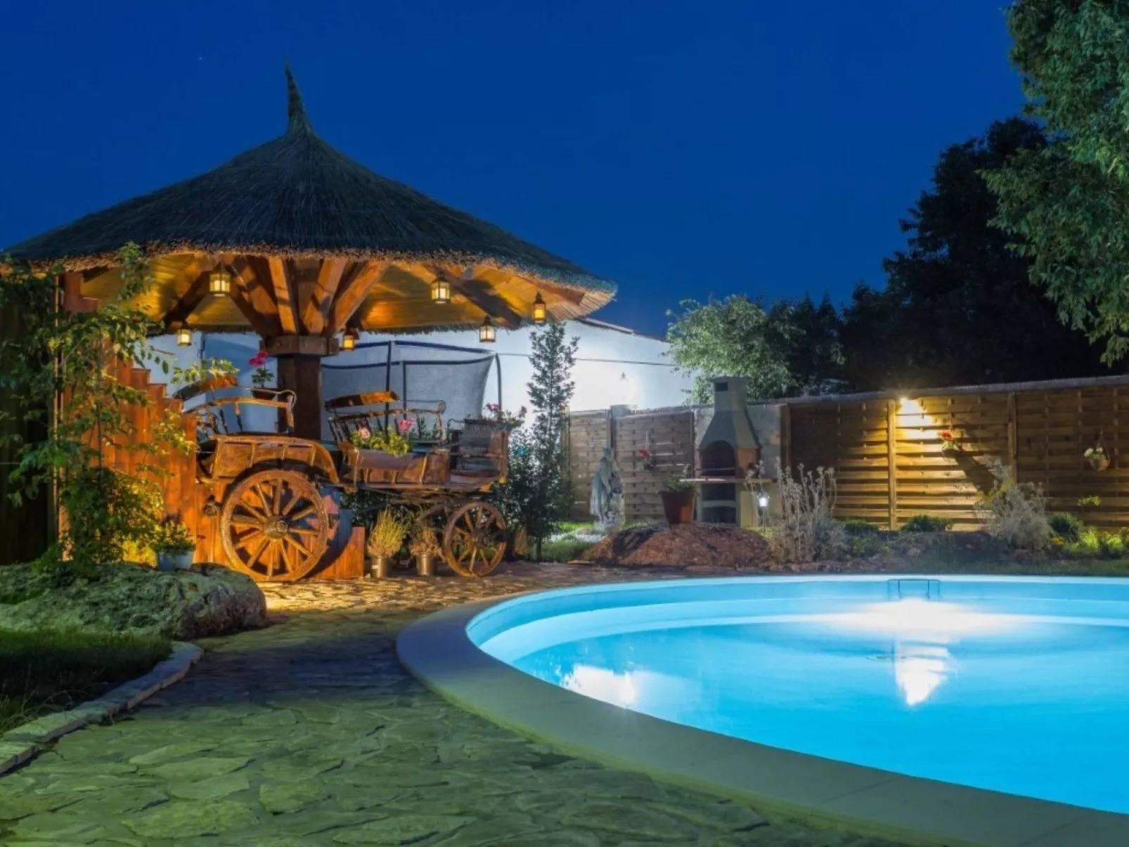 Charmante Ferienvilla Krka-Buiten