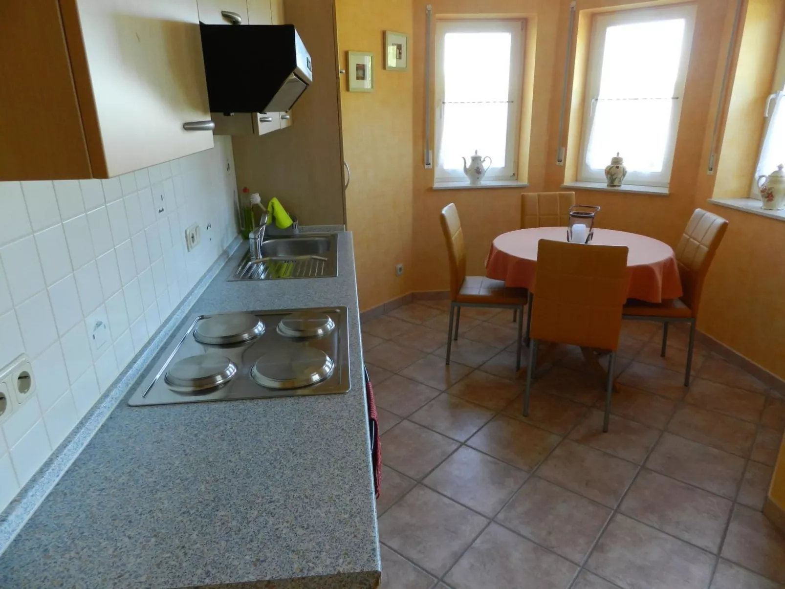 Schöne Ferienwohnung mit Terrasse und Moselblick-Binnen