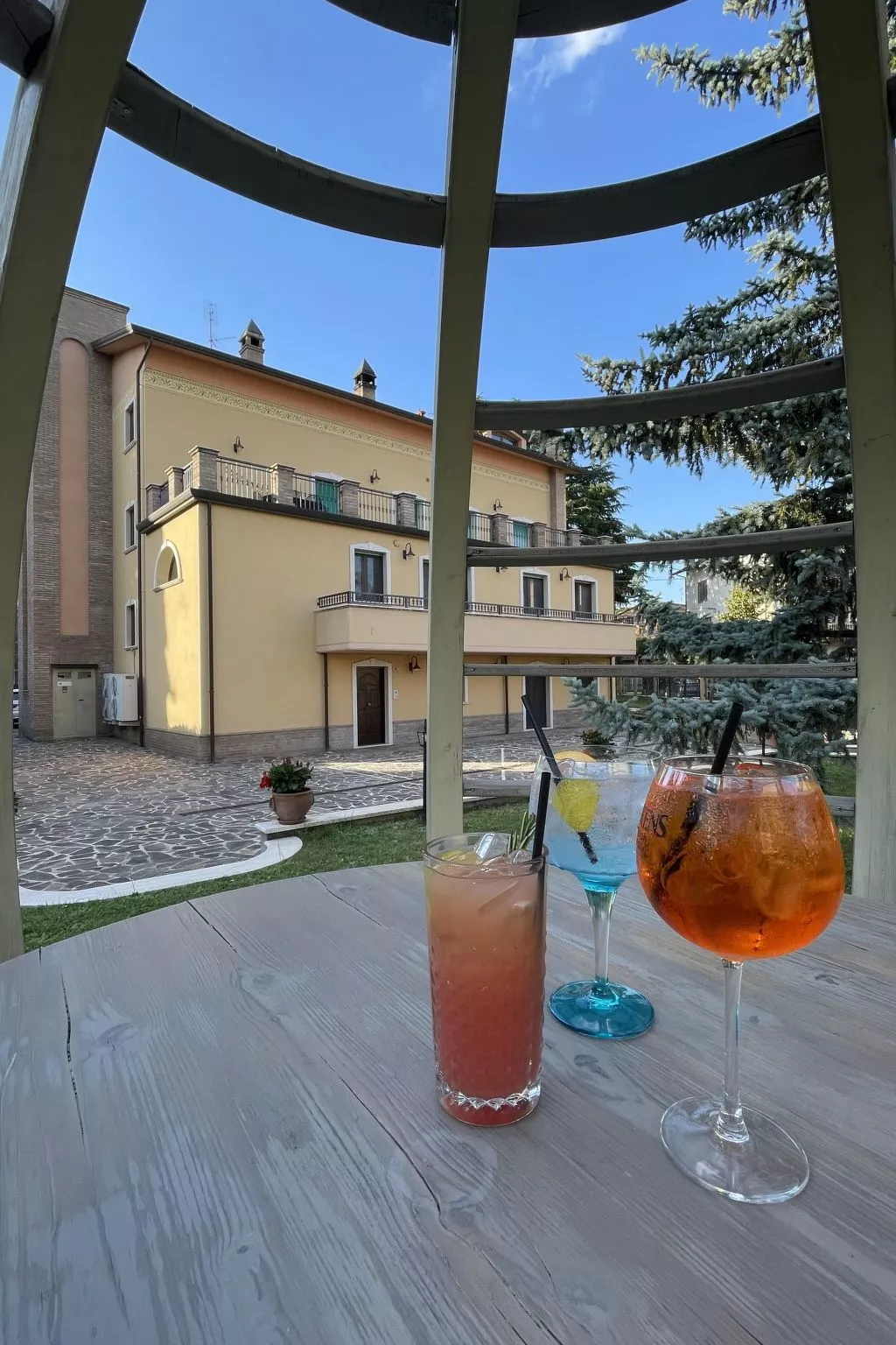 GROSSE LUXUSWOHNUNG-Buiten