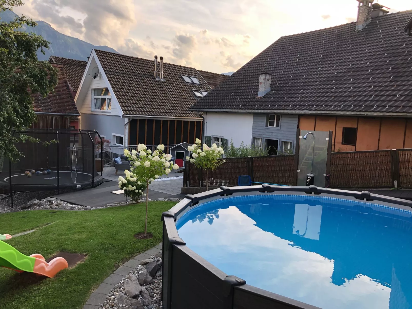 Mit Privatpool für 4 Personen  + 4 Kinder ca. 220 m&sup2; in Thüringen, Vorarlb-Buiten