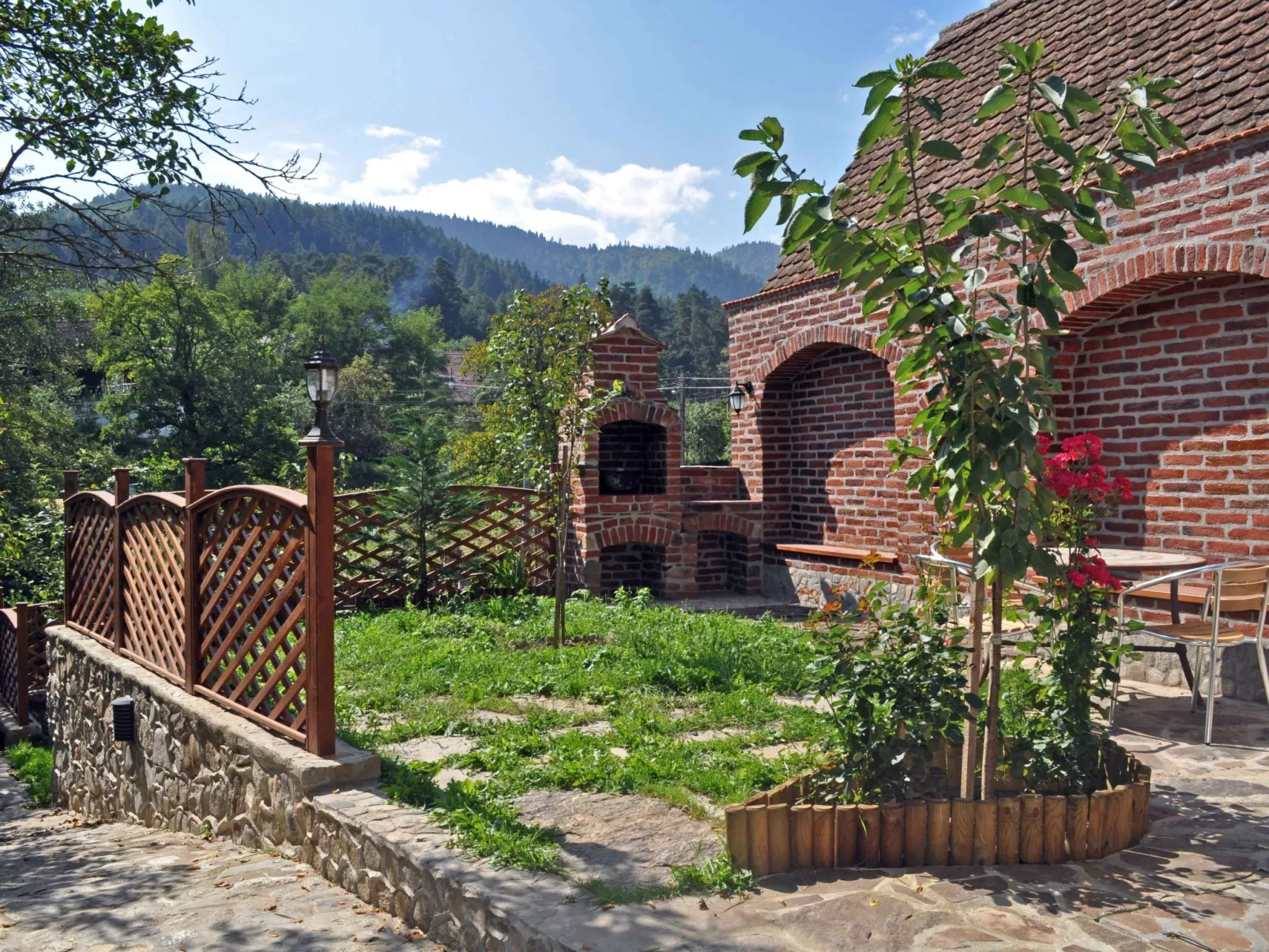 Casa Crina - rustikale Ferienvilla in Siebenbürgen-Buiten