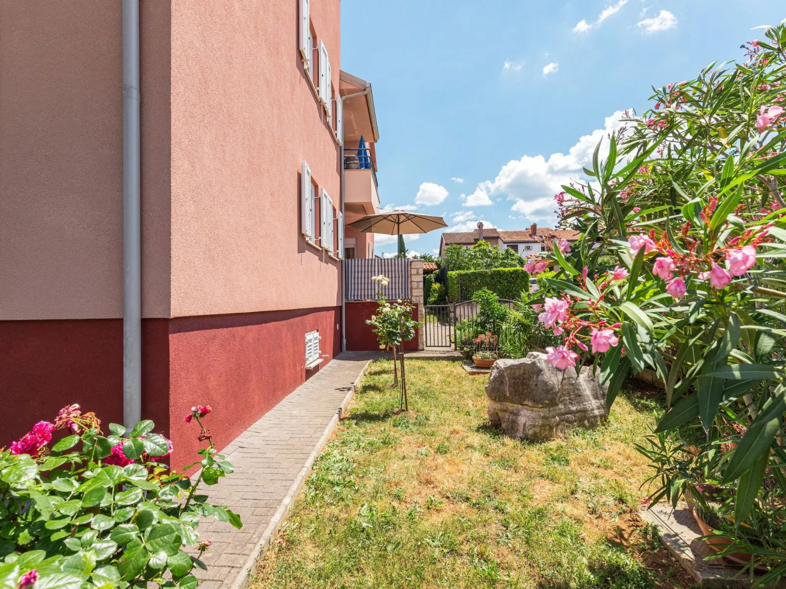 "Villa Pinta" mit Blick auf das Wasser-Buiten