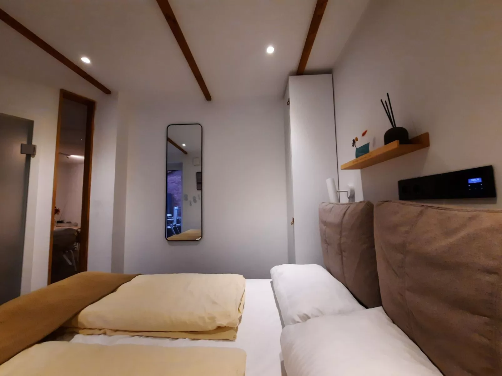 Lachmöwe by DeJu-Binnen