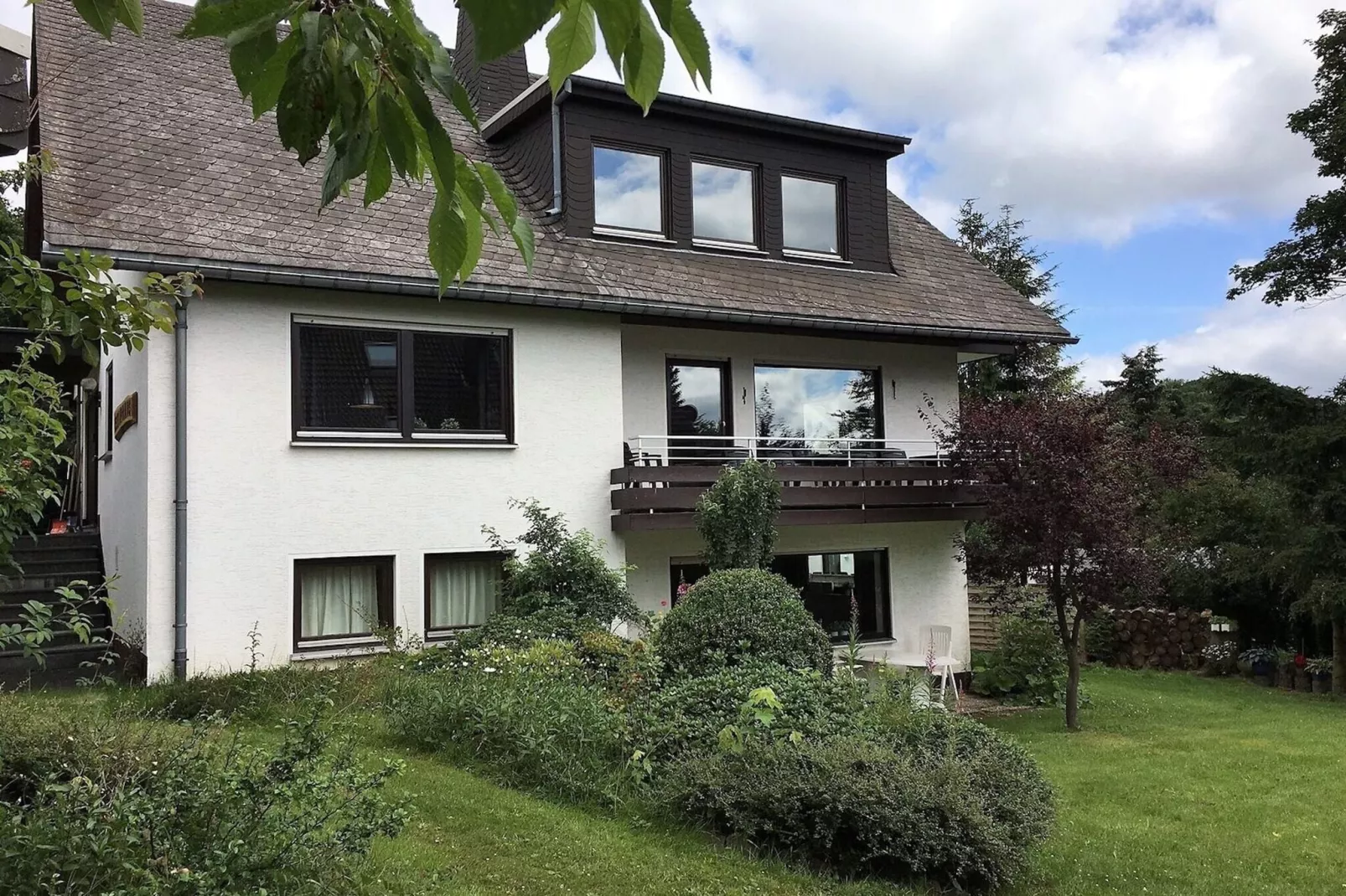 Apartment auf der Platte 1-Buitenkant zomer