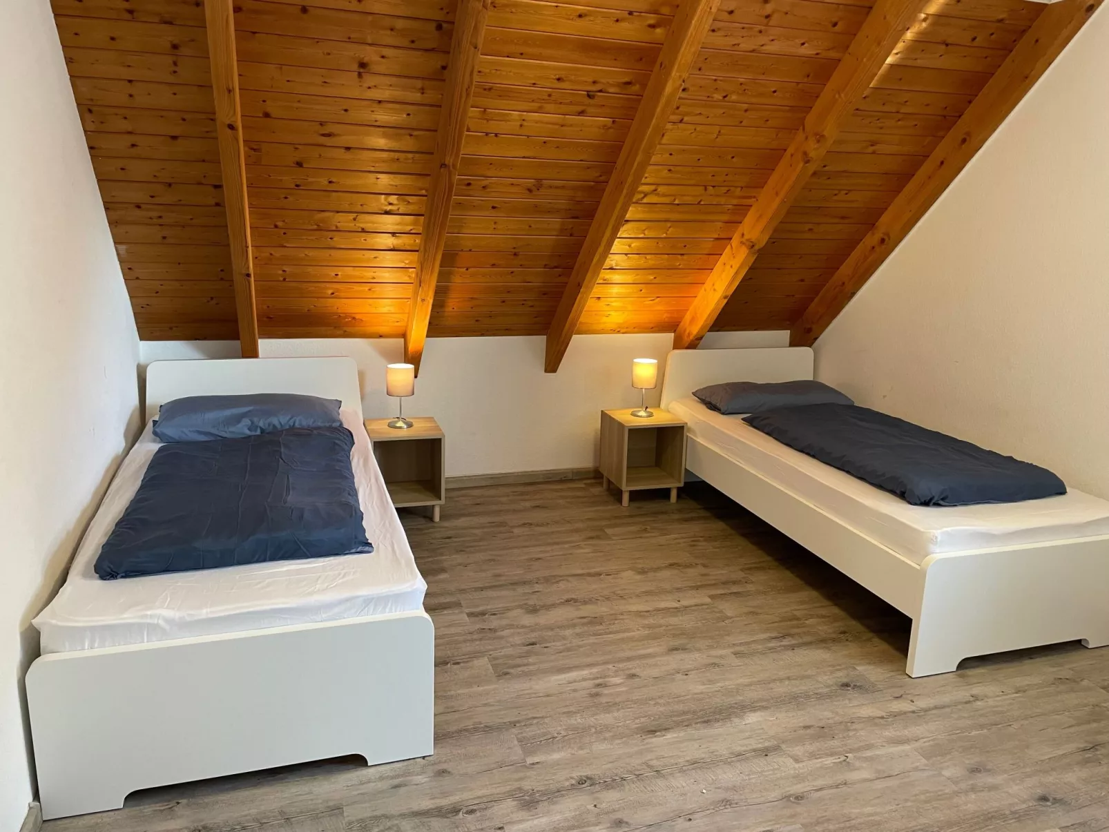 Einladende Obergschosswohnung mit sonnigem Balkon-Binnen