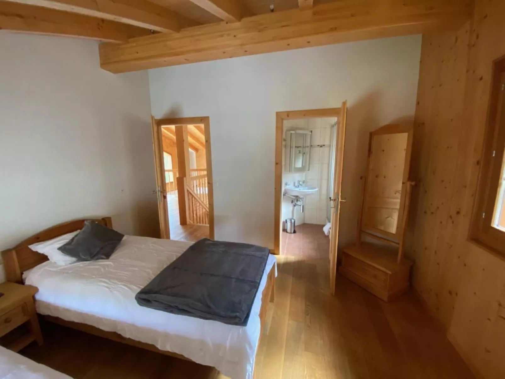 Chalet Alpilles - 4 Zi. mit atemberaubender Aussicht-Image-tags.info