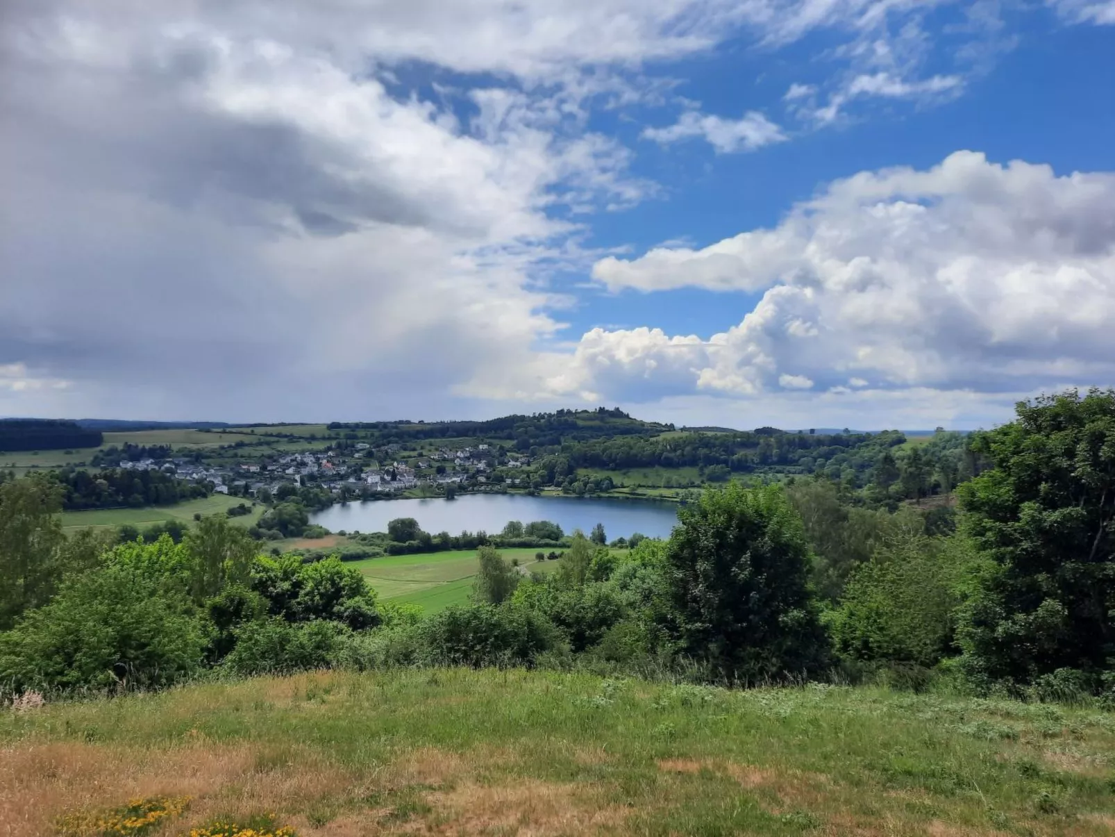 Kleiner Eifeltraum-Buiten
