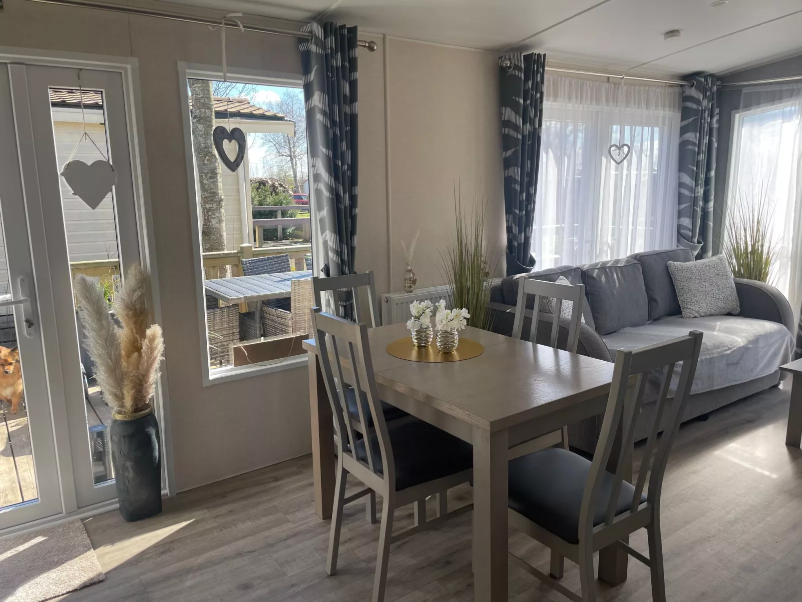 Chalet in Strandnähe-Buiten