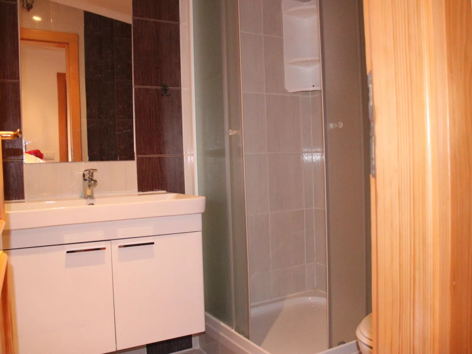 Appartement Maksan im 2. Stock mit einer Terrasse-Binnen