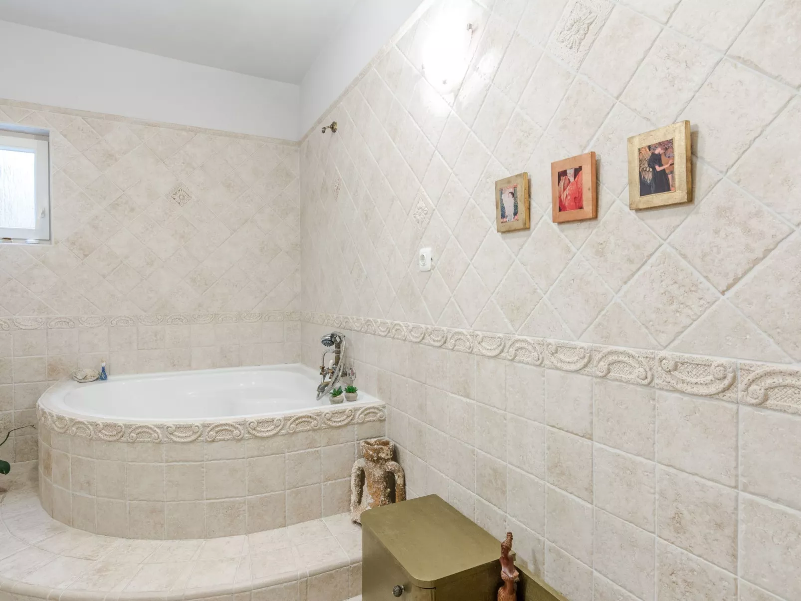 "Jeger" mit Terrasse-Binnen