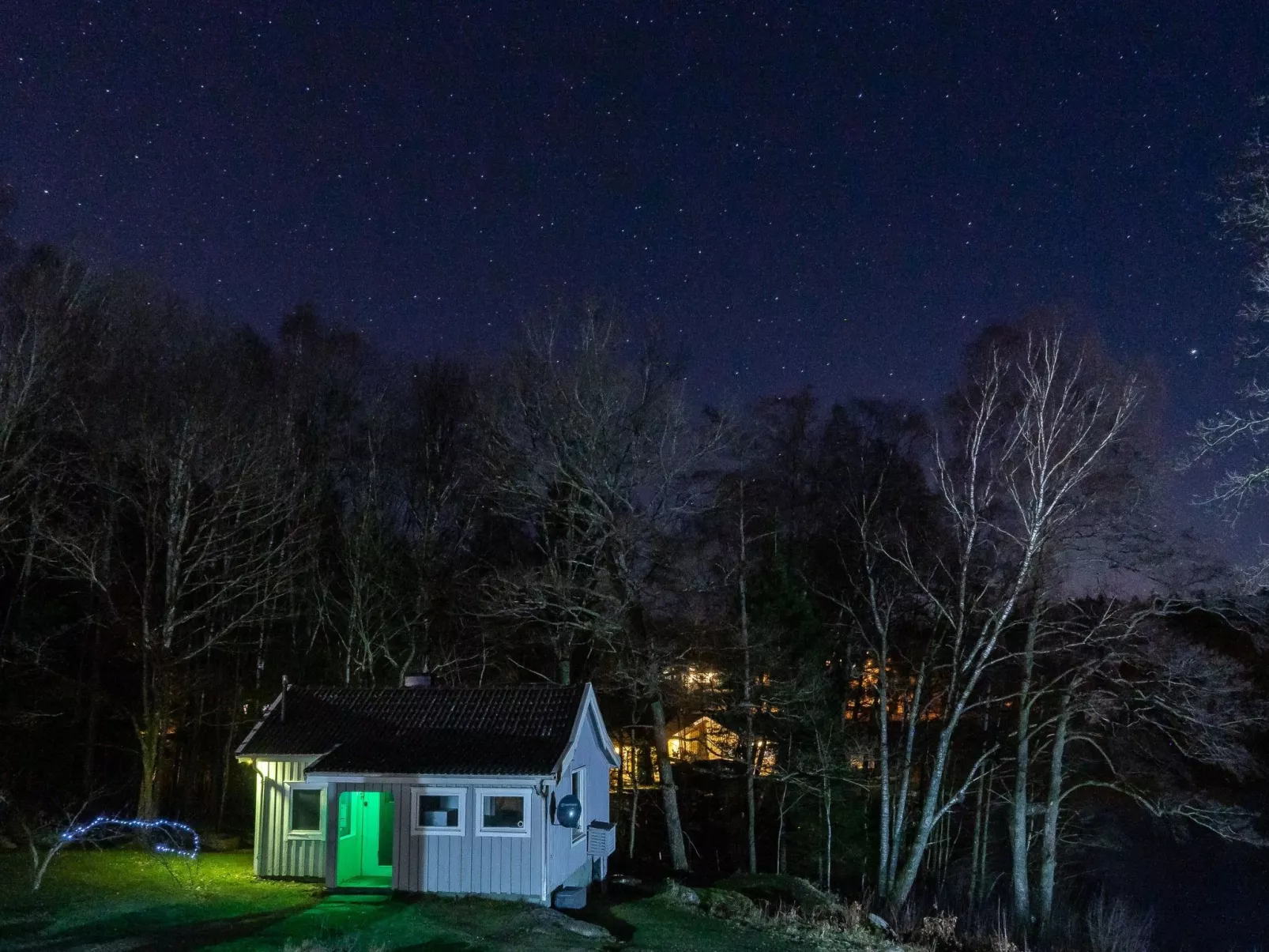 Schwedisches Glück, zwischen Wäldern und einem See-Image-tags.info