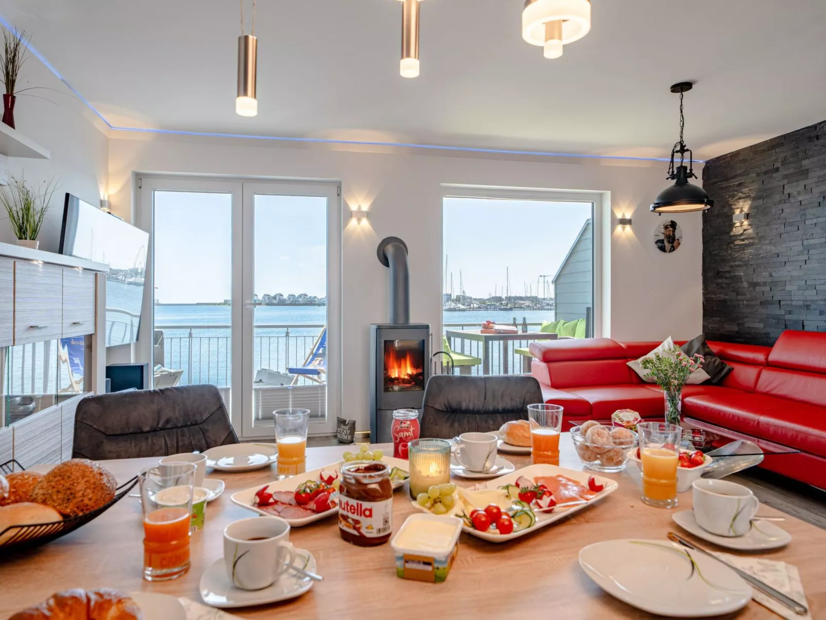 Schleivilla Kapitän James Cook2,  Löwen Dart HB8-Binnen