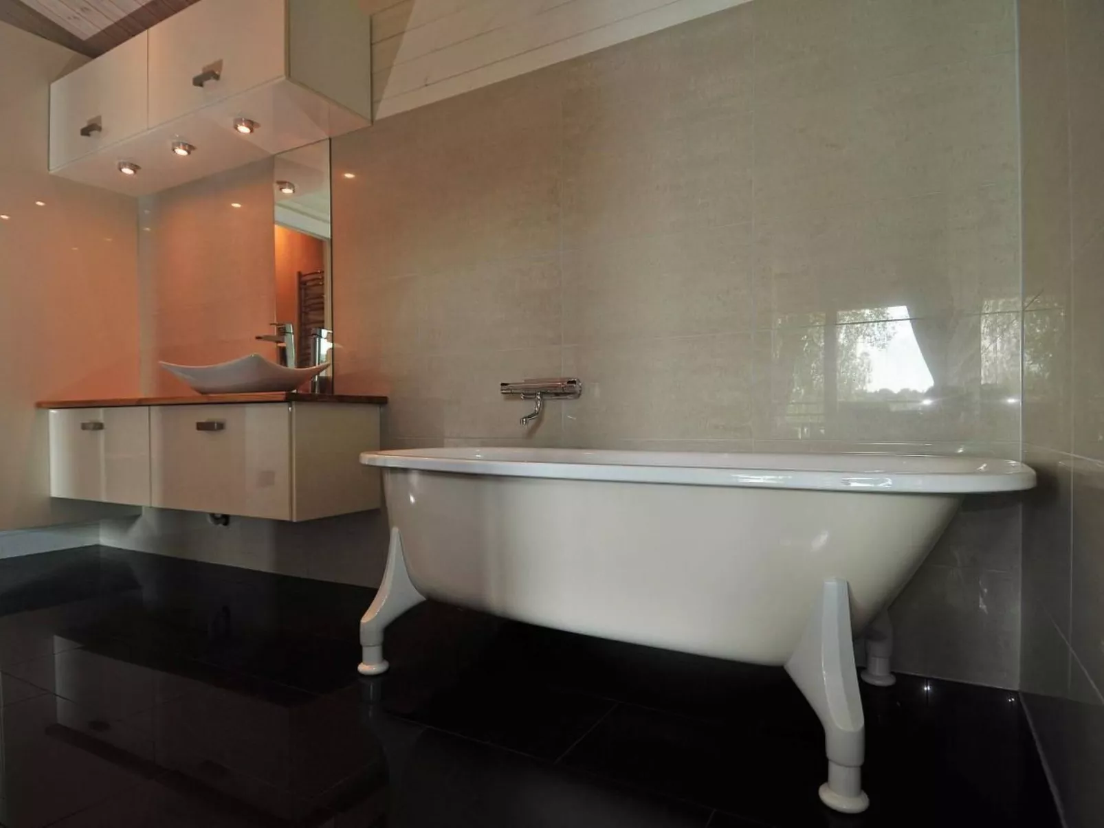 Villa "Vitasjö" mit Terrasse, Grill und Garten-Binnen