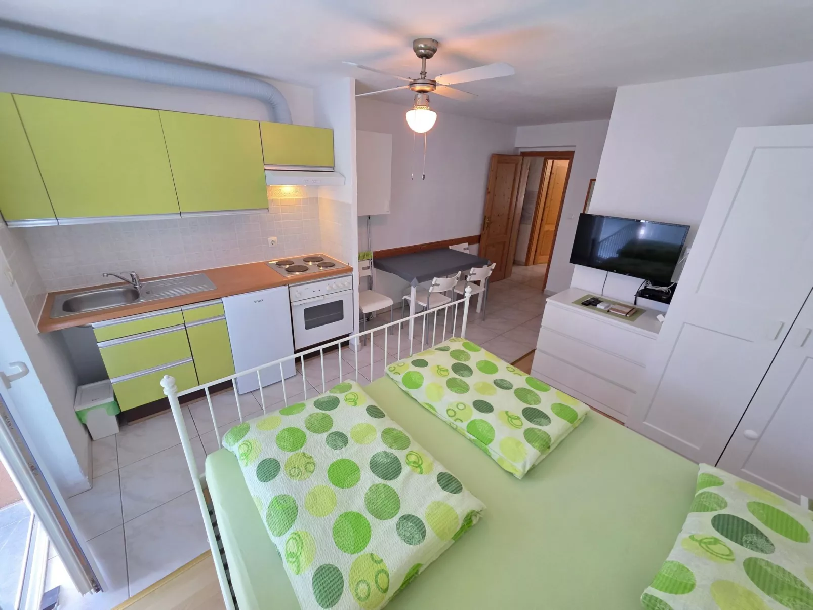 Wohnung für 4 Personen, 150m vom Strand entfernt-Binnen