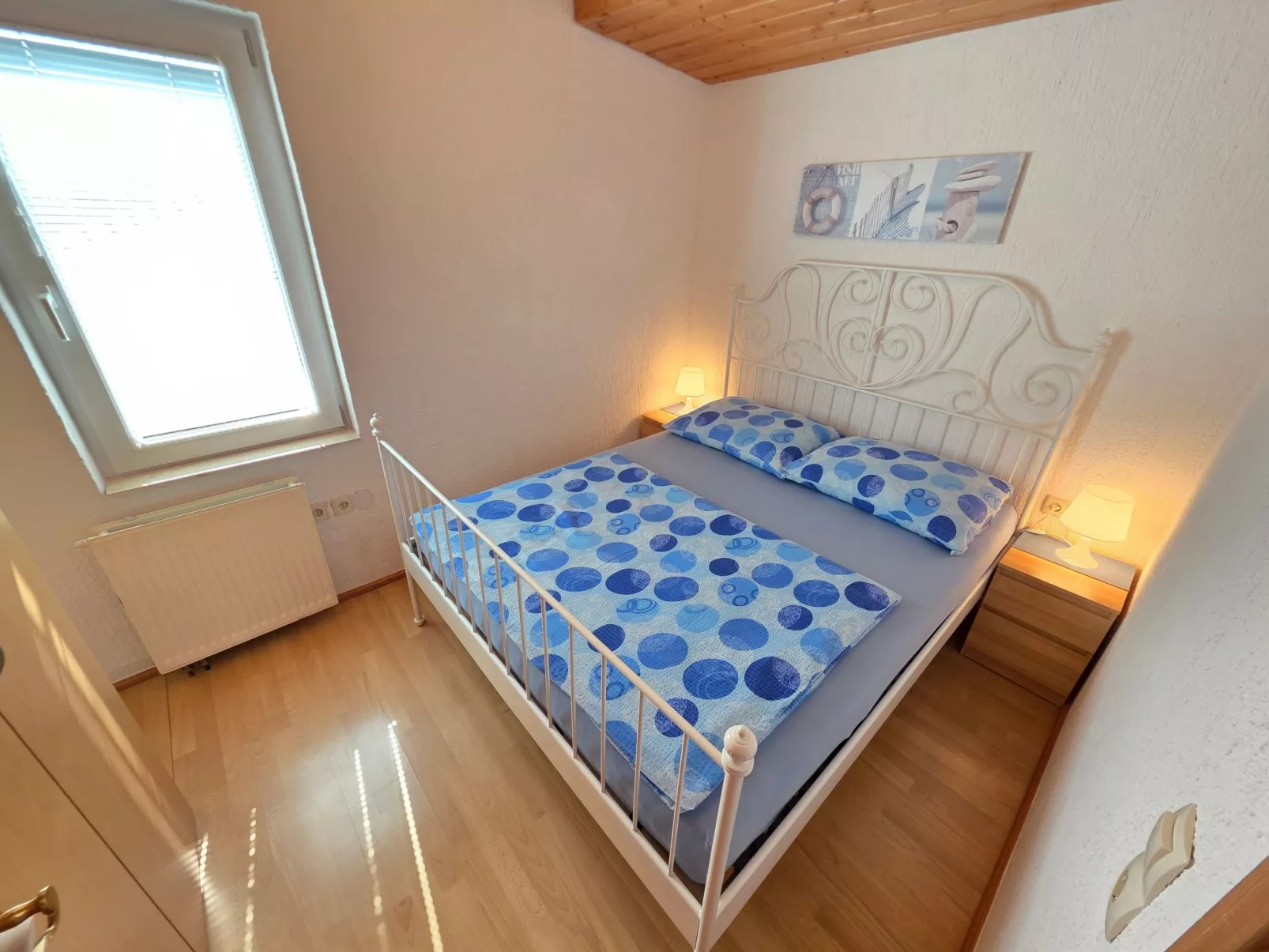 Wohnung mit Balkon, 150 m vom Strand entfernt-Binnen