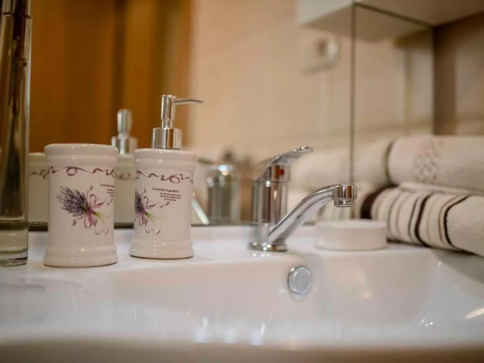 Tolles Ferienhaus in Supetarska Draga mit Garten-Binnen